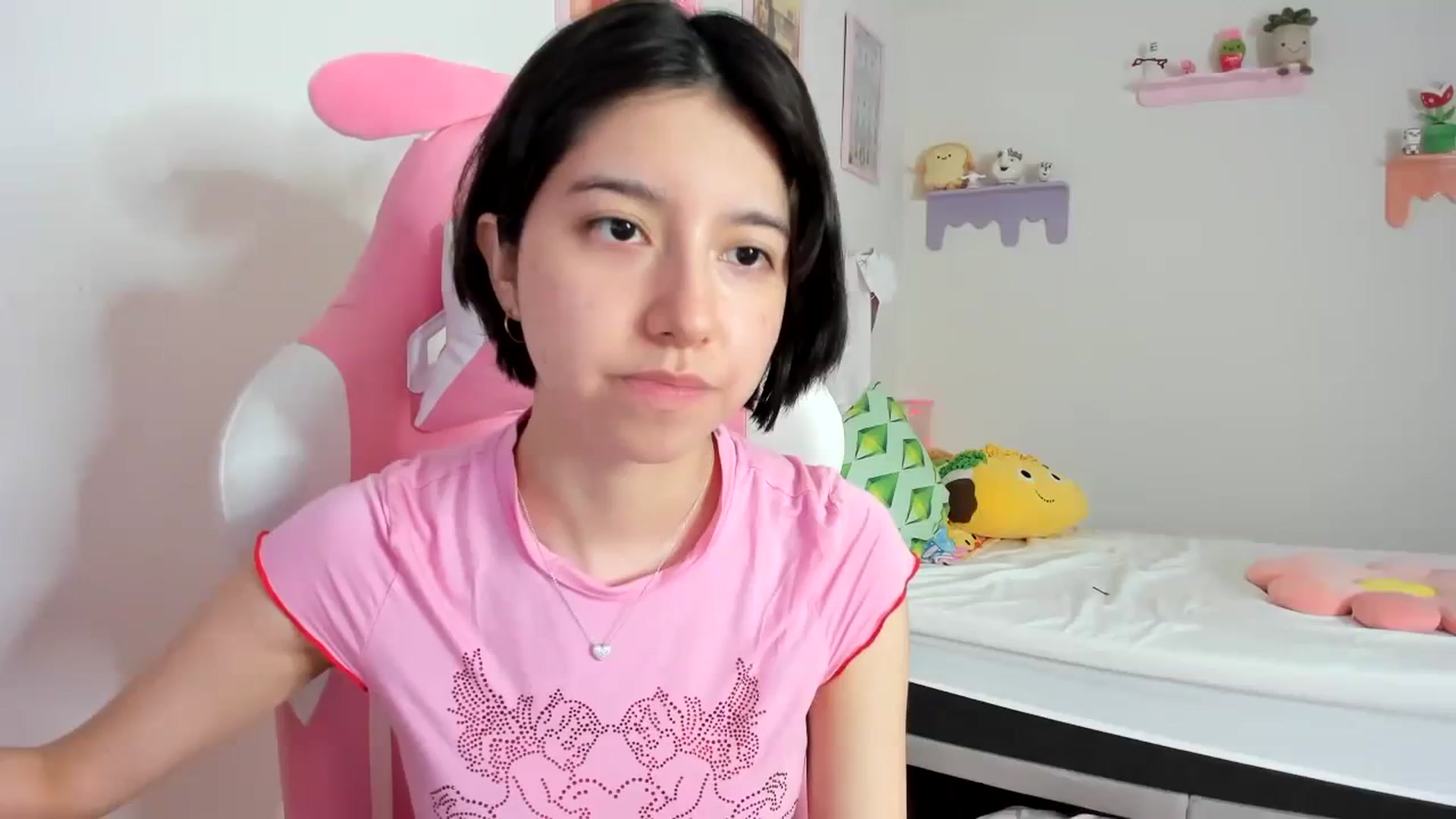 Gallery image thumbnail from Cherrycute666's myfreecams stream on, 09/14/2023, 24:01 image 5 of 20