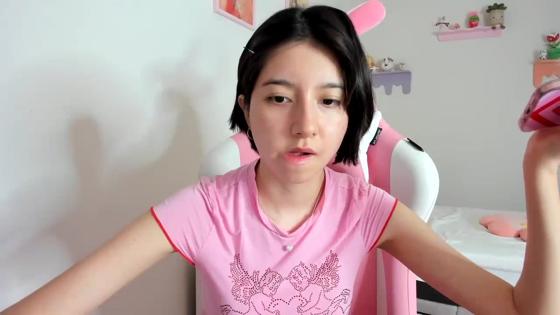 Gallery image thumbnail from Cherrycute666's myfreecams stream on, 09/14/2023, 24:26 image 5 of 20