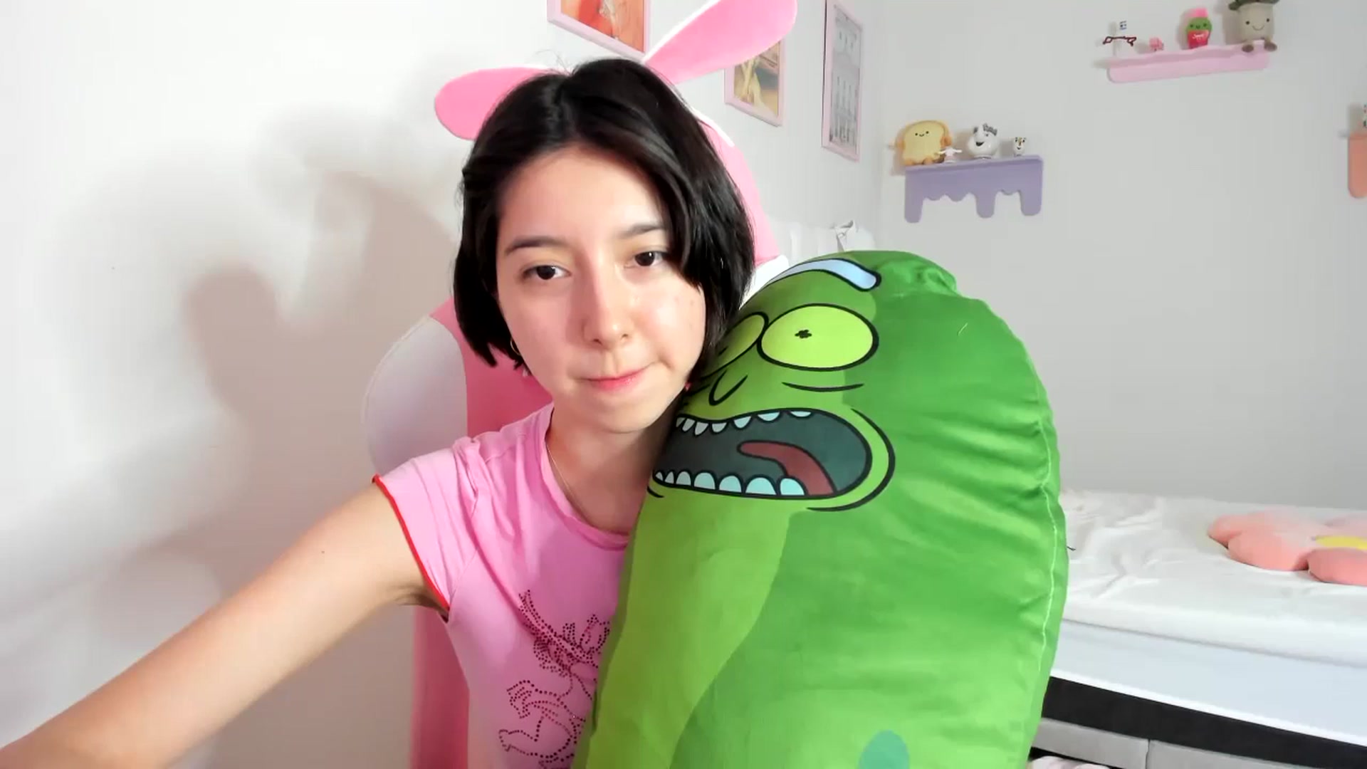Gallery image thumbnail from Cherrycute666's myfreecams stream on, 09/14/2023, 01:18 image 20 of 20