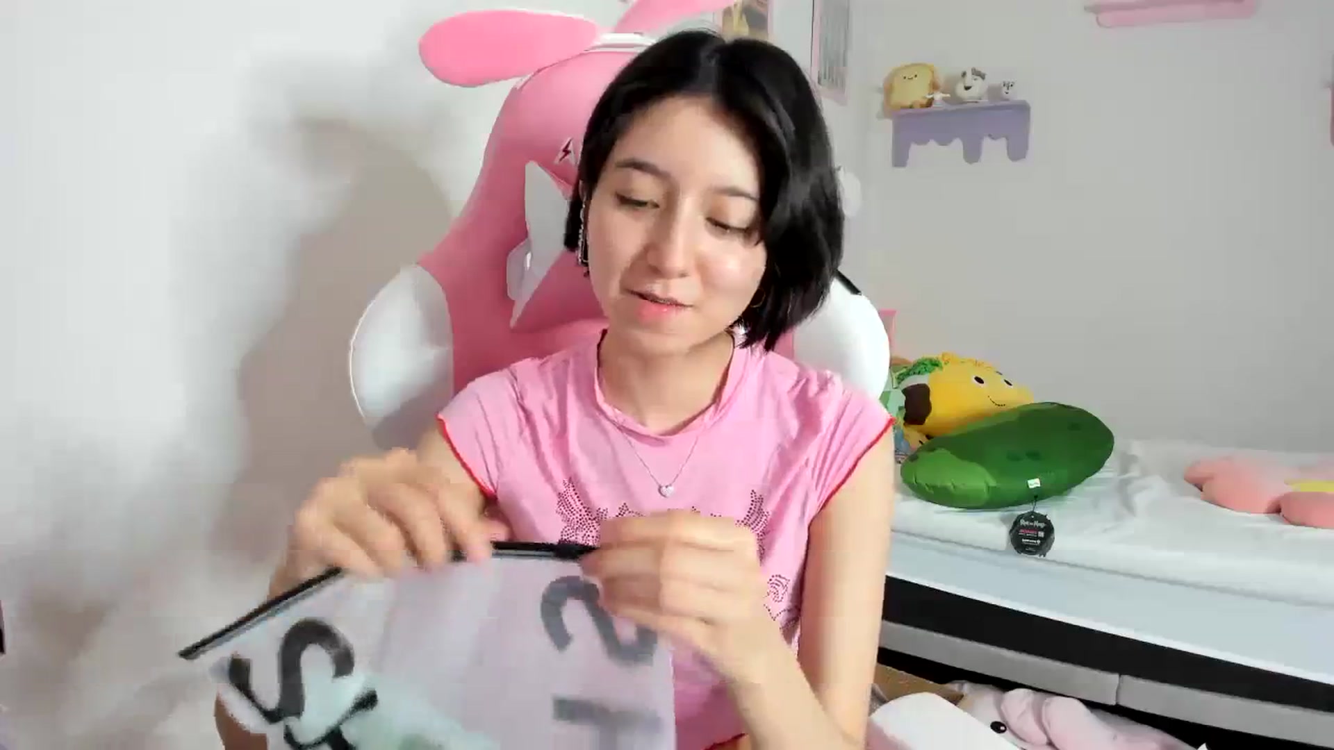 Gallery image thumbnail from Cherrycute666's myfreecams stream on, 09/14/2023, 02:01 image 11 of 20