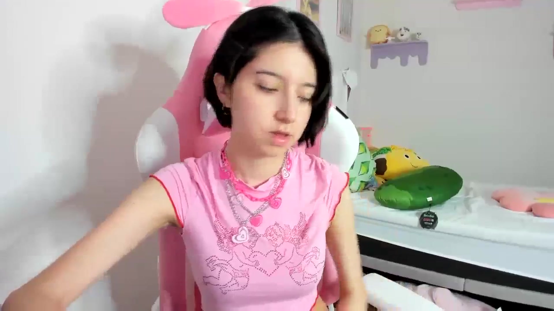 Gallery image thumbnail from Cherrycute666's myfreecams stream on, 09/14/2023, 02:01 image 6 of 20