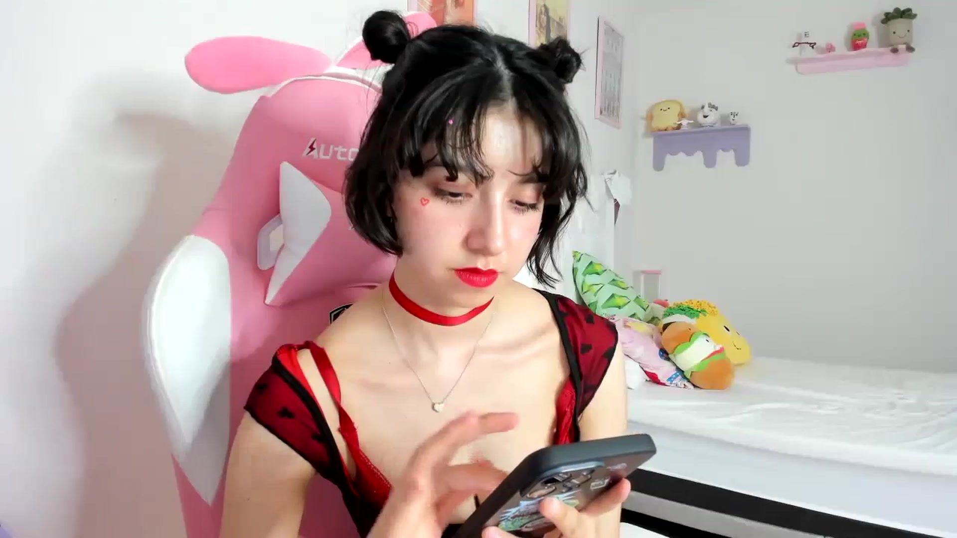 Gallery image thumbnail from Cherrycute666's myfreecams stream on, 09/15/2023, 02:02 image 7 of 20