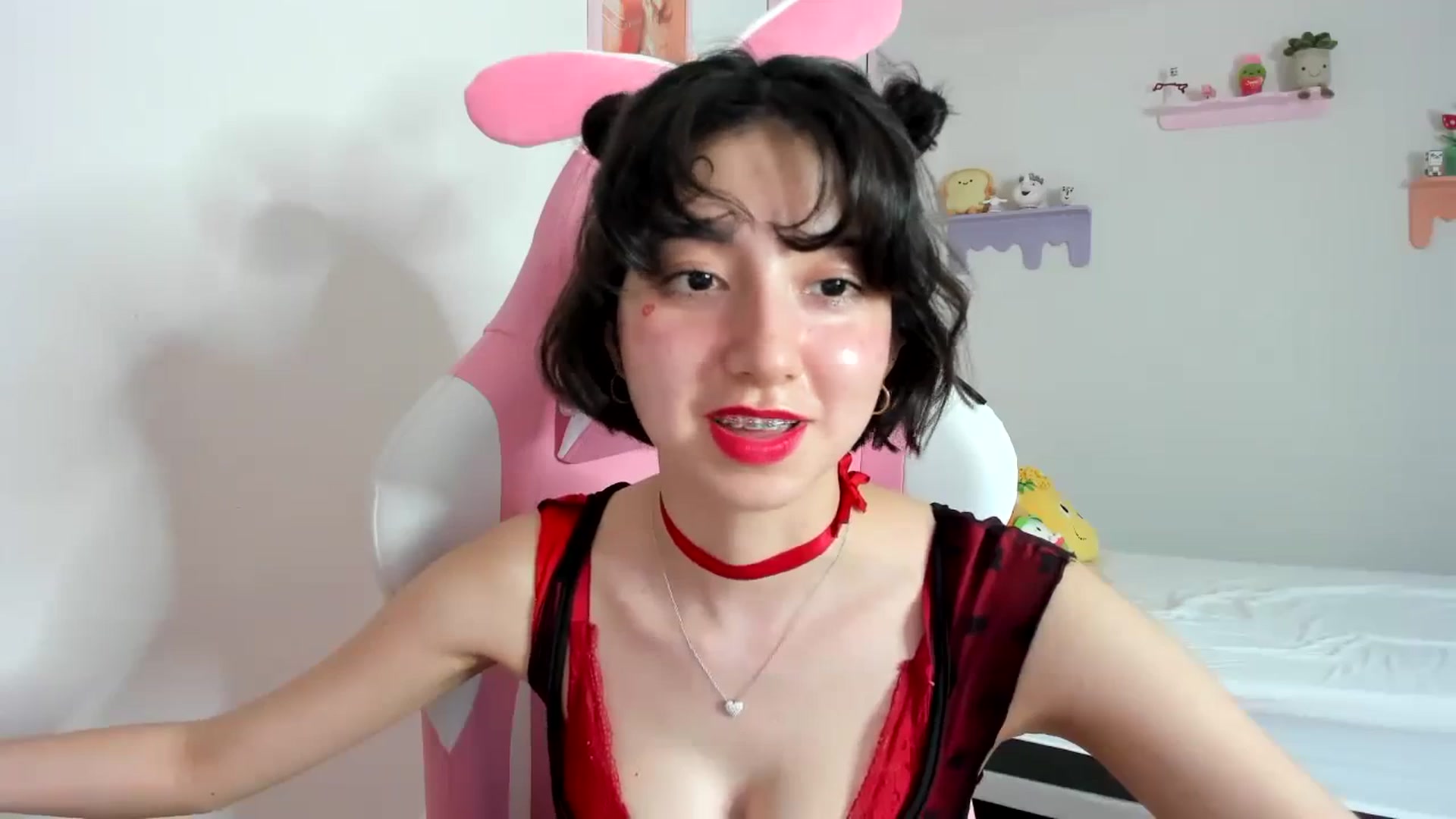 Gallery image thumbnail from Cherrycute666's myfreecams stream on, 09/15/2023, 05:50 image 13 of 20