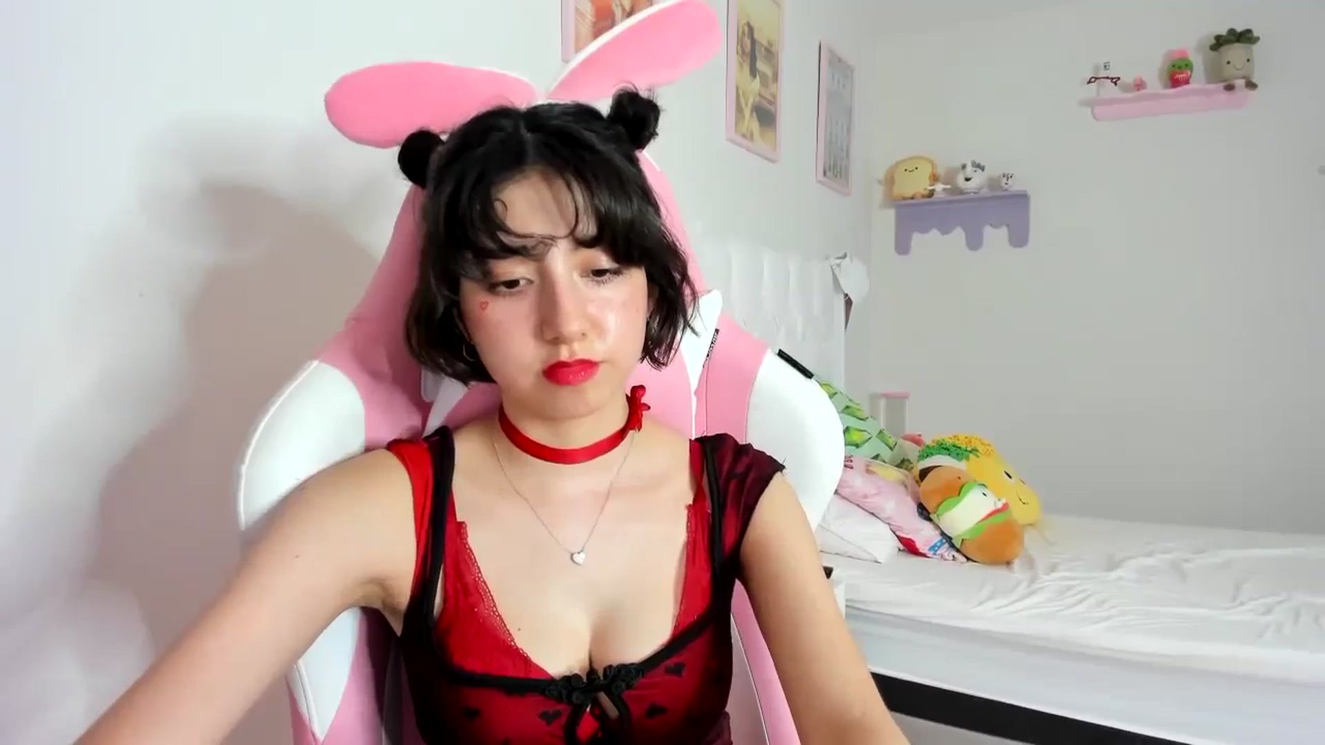 Gallery image thumbnail from Cherrycute666's myfreecams stream on, 09/15/2023, 05:50 image 15 of 20