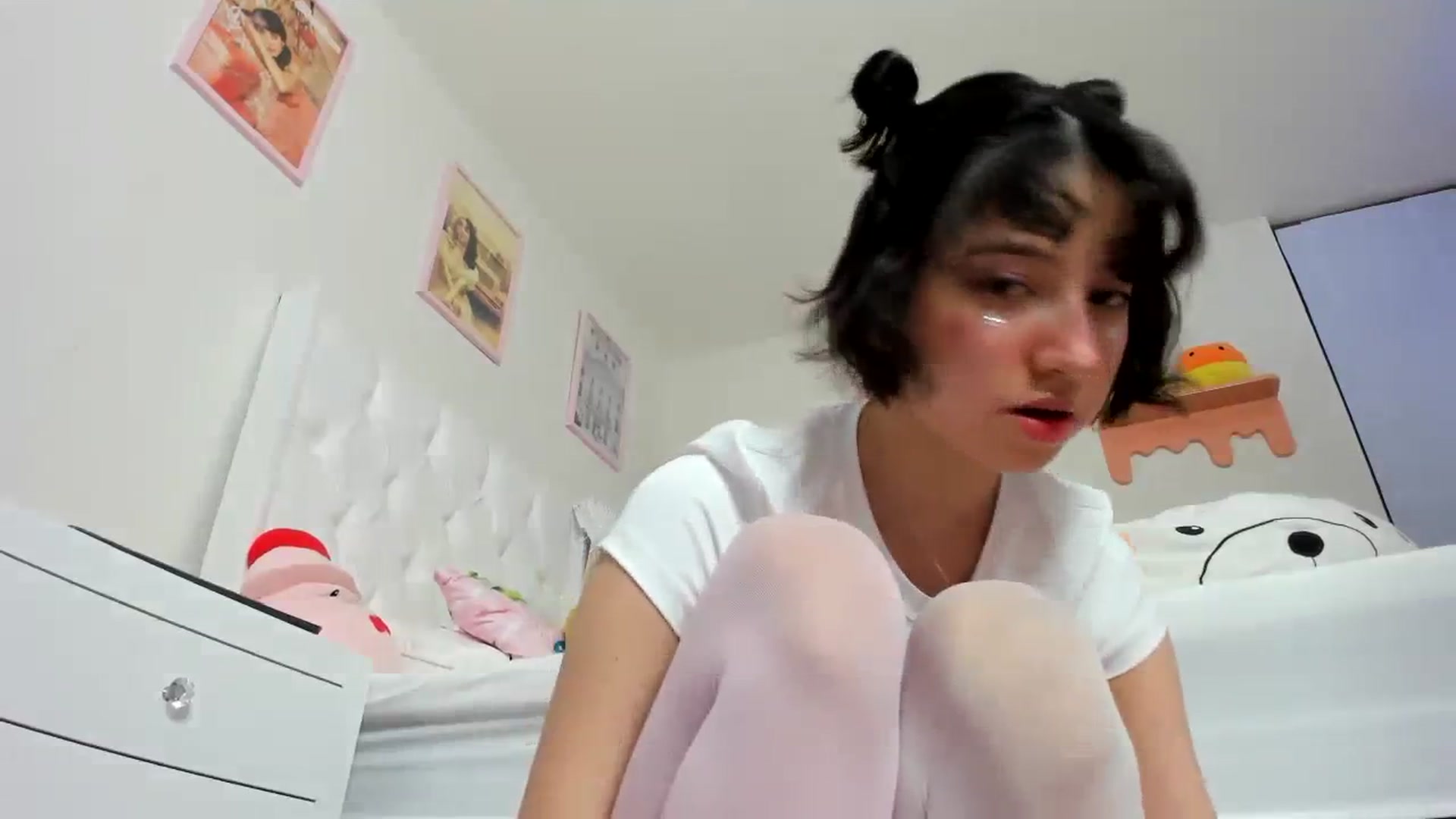 Gallery image thumbnail from Cherrycute666's myfreecams stream on, 09/16/2023, 24:05 image 8 of 20