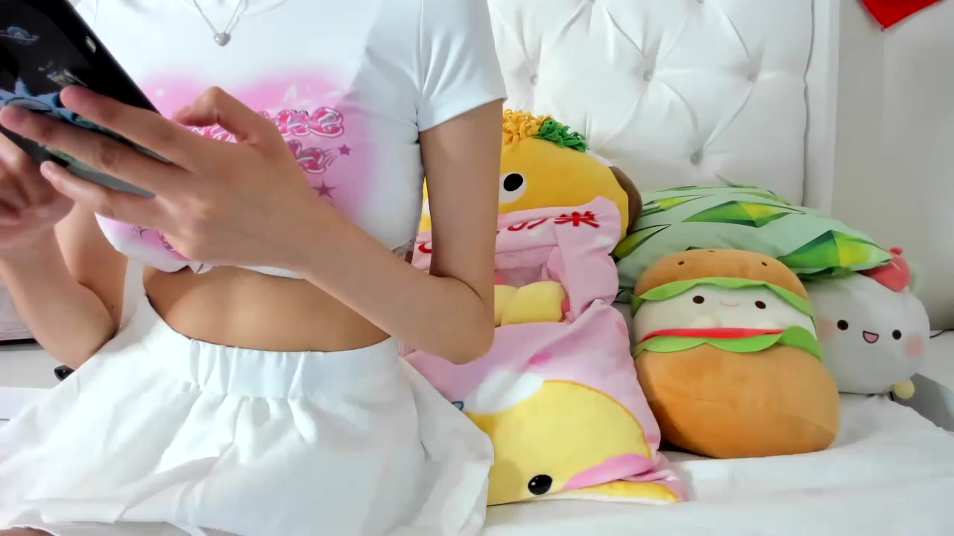 Gallery image thumbnail from Cherrycute666's myfreecams stream on, 09/16/2023, 05:31 image 4 of 20