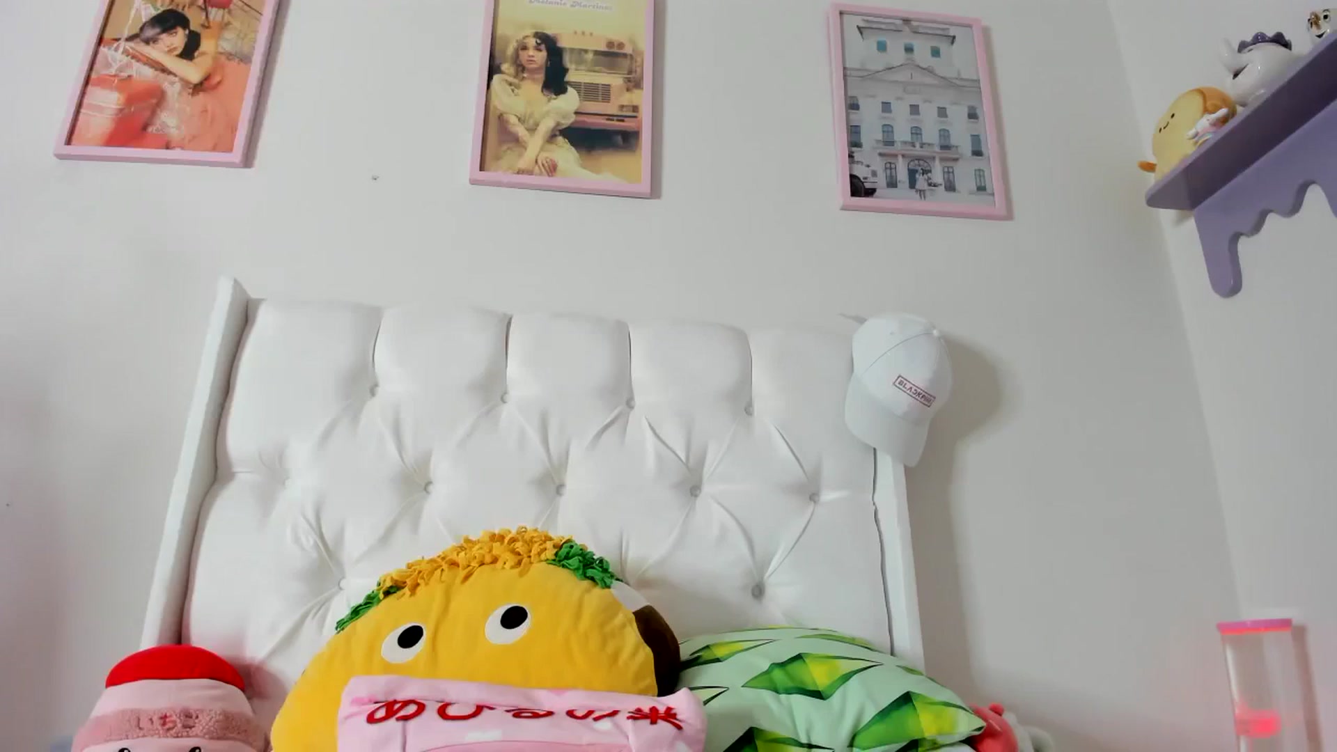 Gallery image thumbnail from Cherrycute666's myfreecams stream on, 09/16/2023, 05:31 image 11 of 20