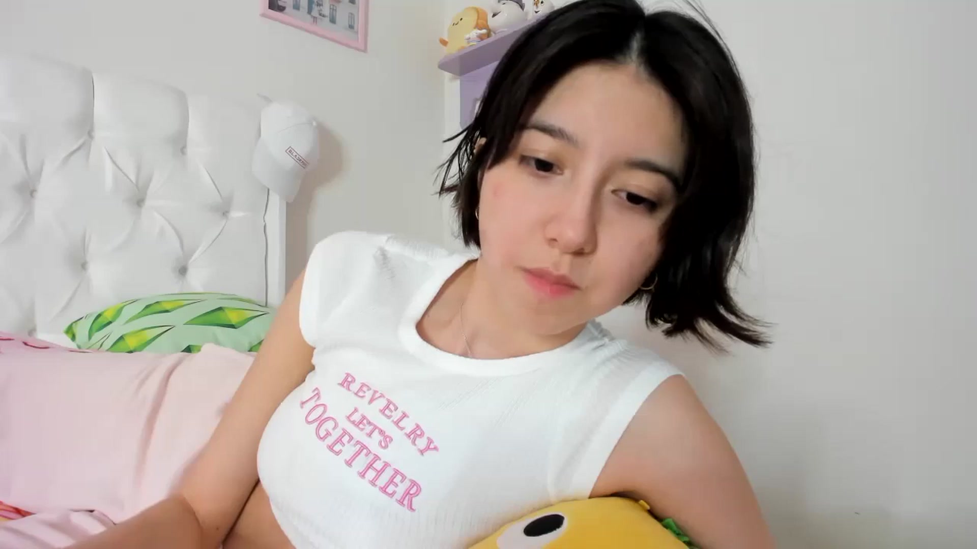 Gallery image thumbnail from Cherrycute666's myfreecams stream on, 09/16/2023, 12:35 image 14 of 20