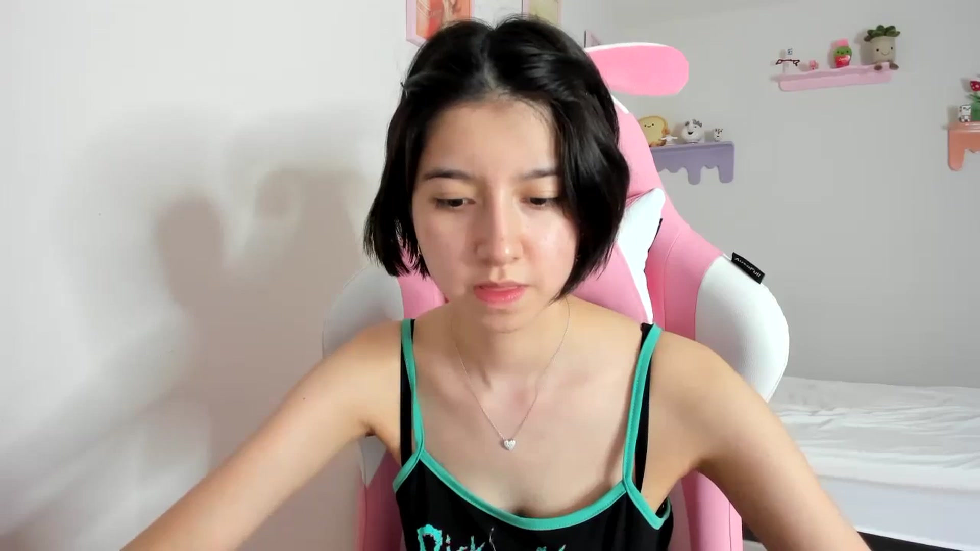 Gallery image thumbnail from Cherrycute666's myfreecams stream on, 09/17/2023, 01:00 image 9 of 20