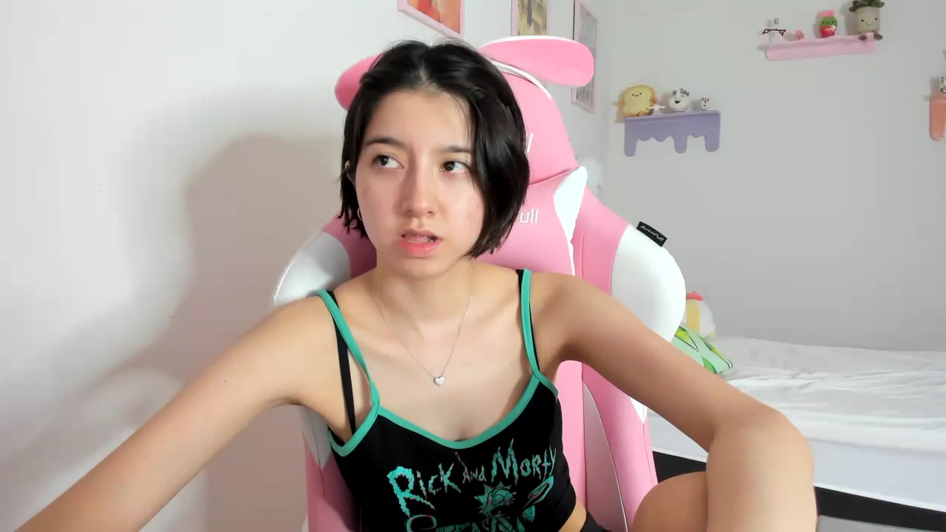 Gallery image thumbnail from Cherrycute666's myfreecams stream on, 09/17/2023, 01:00 image 12 of 20