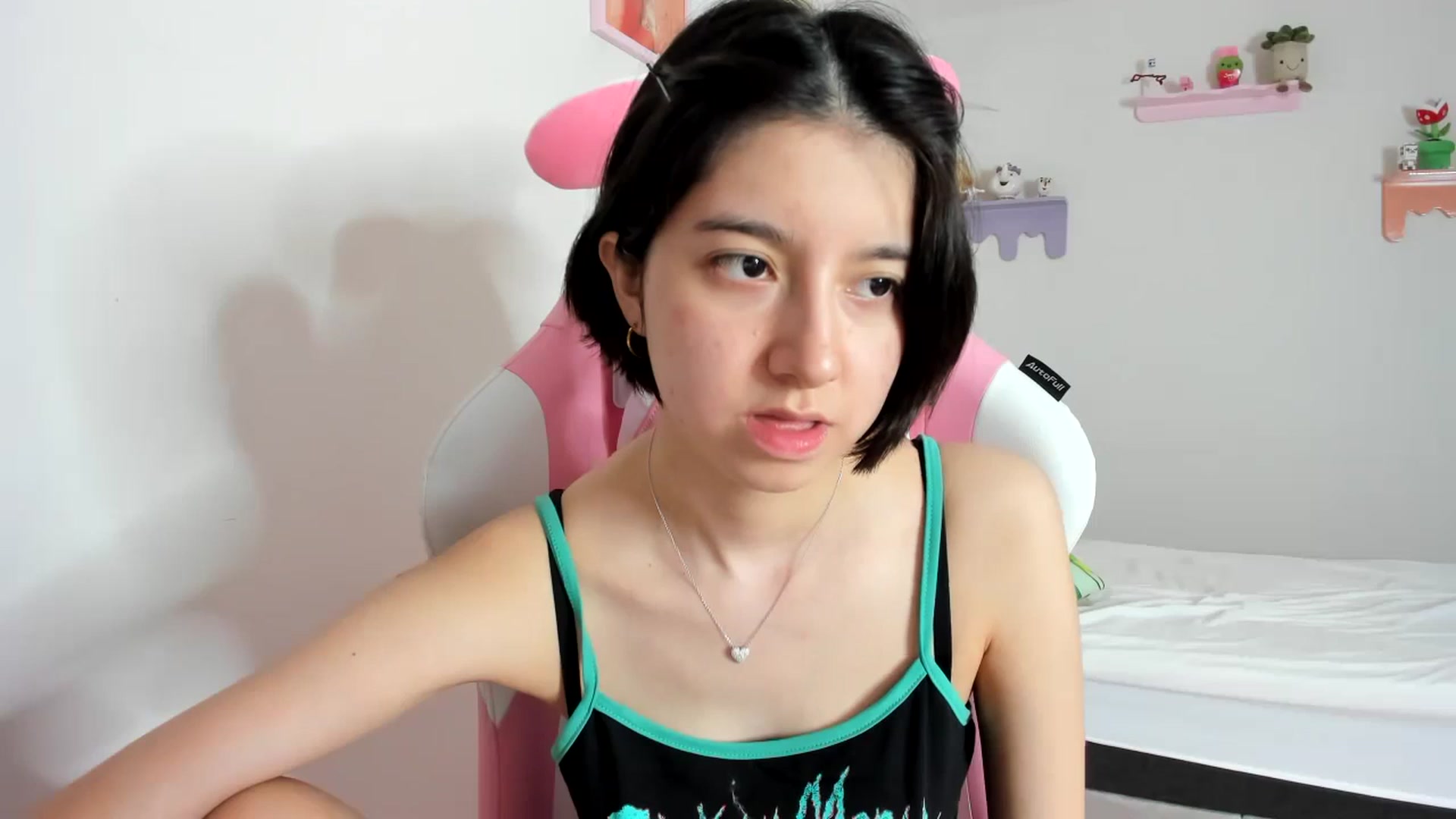 Gallery image thumbnail from Cherrycute666's myfreecams stream on, 09/17/2023, 01:00 image 2 of 20