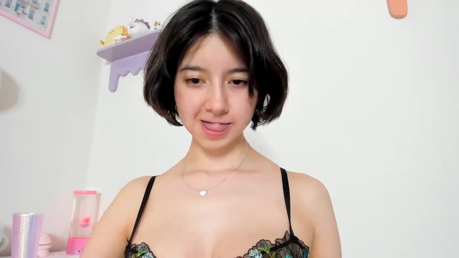 Gallery image thumbnail from Cherrycute666's myfreecams stream on, 09/17/2023, 10:45 image 8 of 20