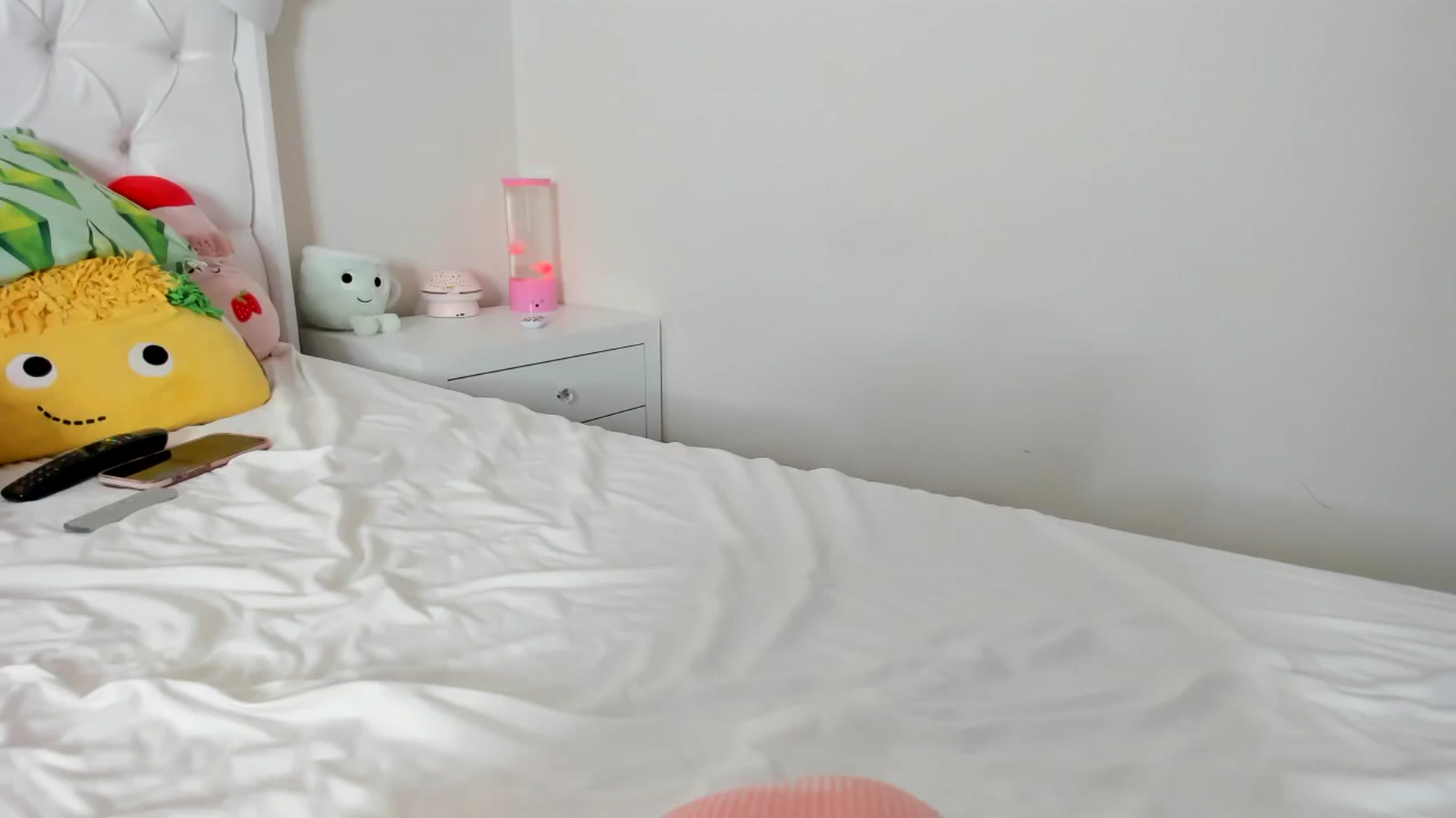 Gallery image thumbnail from Cherrycute666's myfreecams stream on, 09/18/2023, 02:31 image 1 of 20