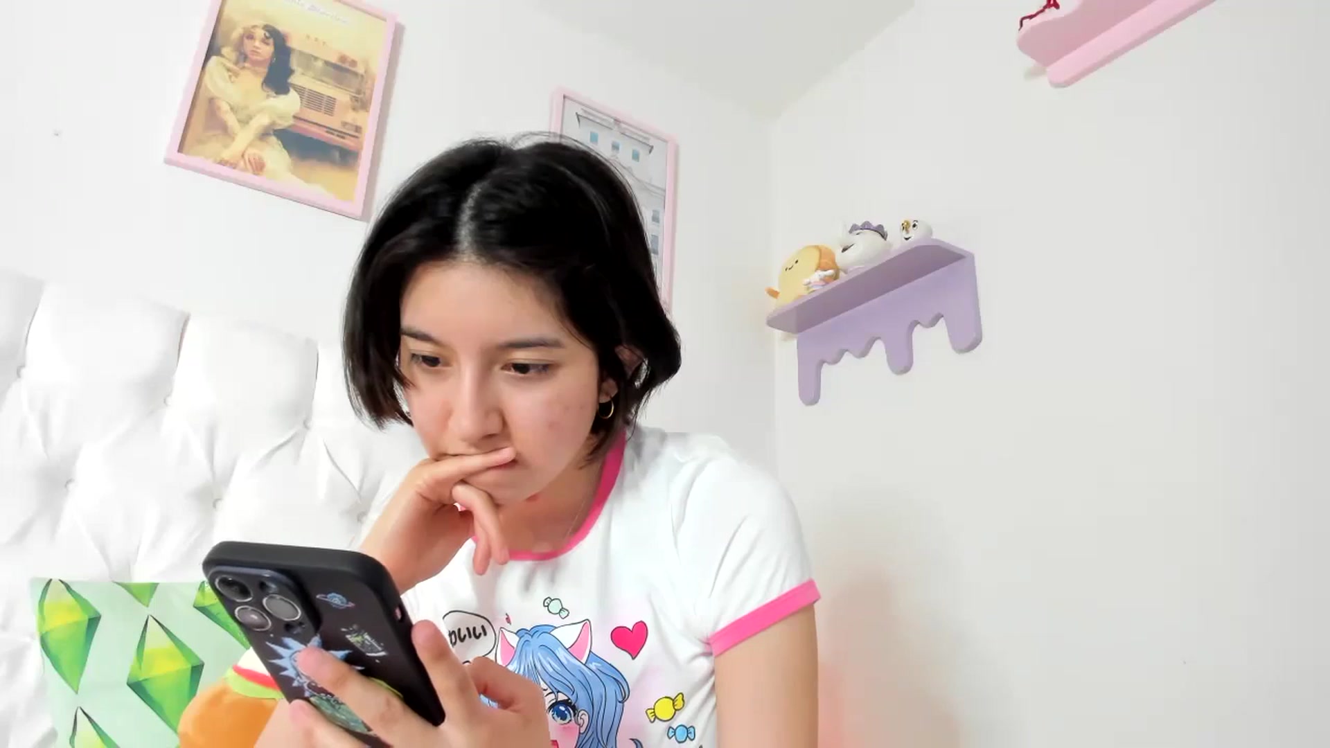 Gallery image thumbnail from Cherrycute666's myfreecams stream on, 09/18/2023, 08:01 image 5 of 20