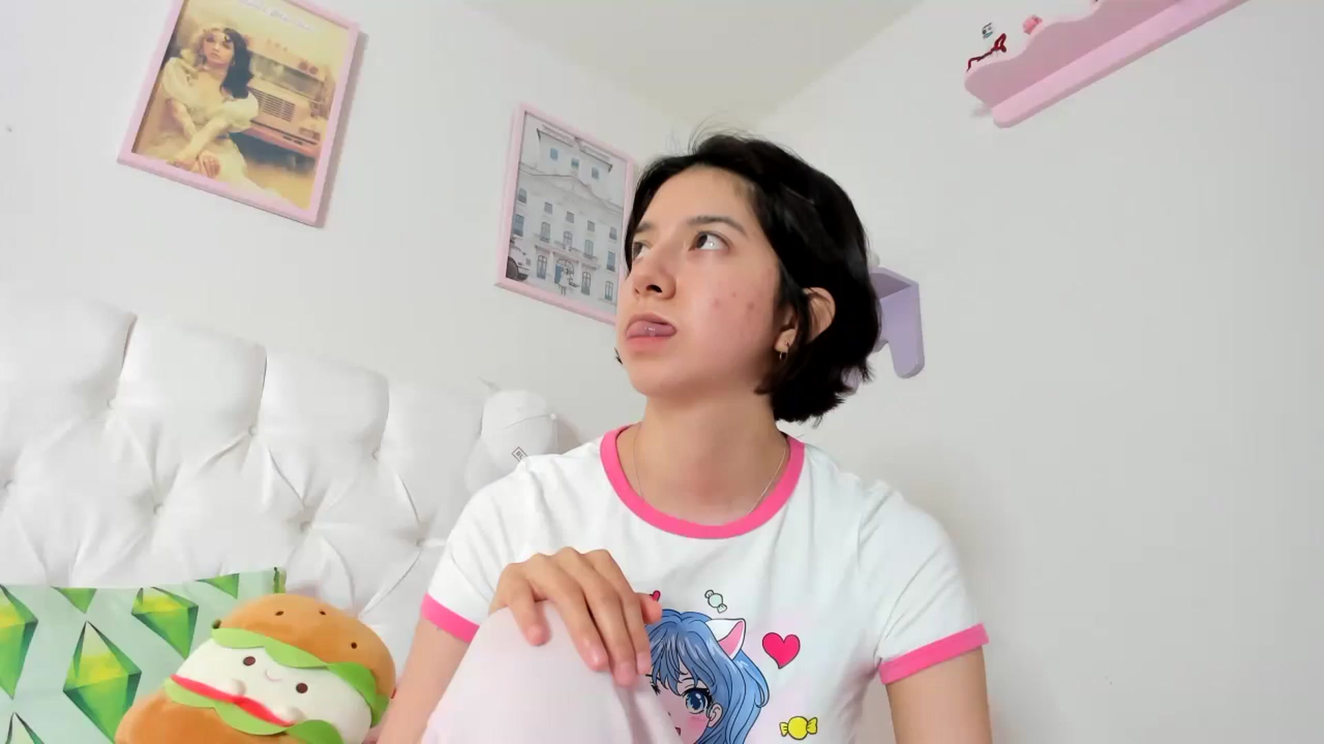 Gallery image thumbnail from Cherrycute666's myfreecams stream on, 09/18/2023, 08:01 image 1 of 20