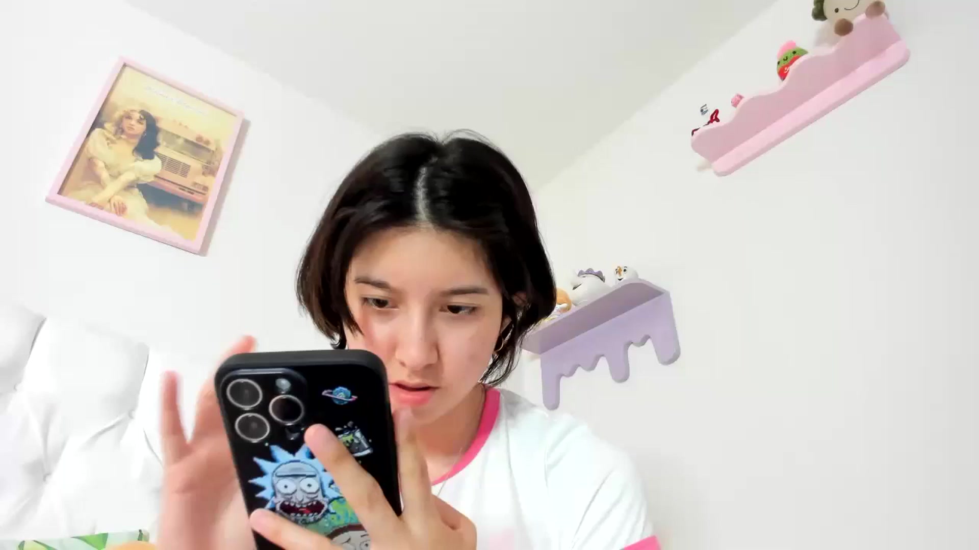 Gallery image thumbnail from Cherrycute666's myfreecams stream on, 09/18/2023, 08:01 image 8 of 20