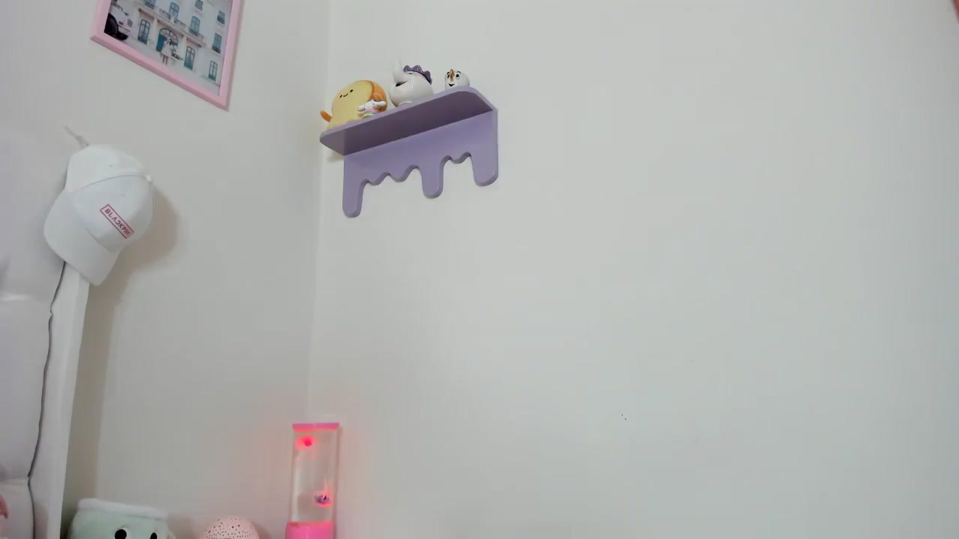 Gallery image thumbnail from Cherrycute666's myfreecams stream on, 09/18/2023, 22:37 image 17 of 20