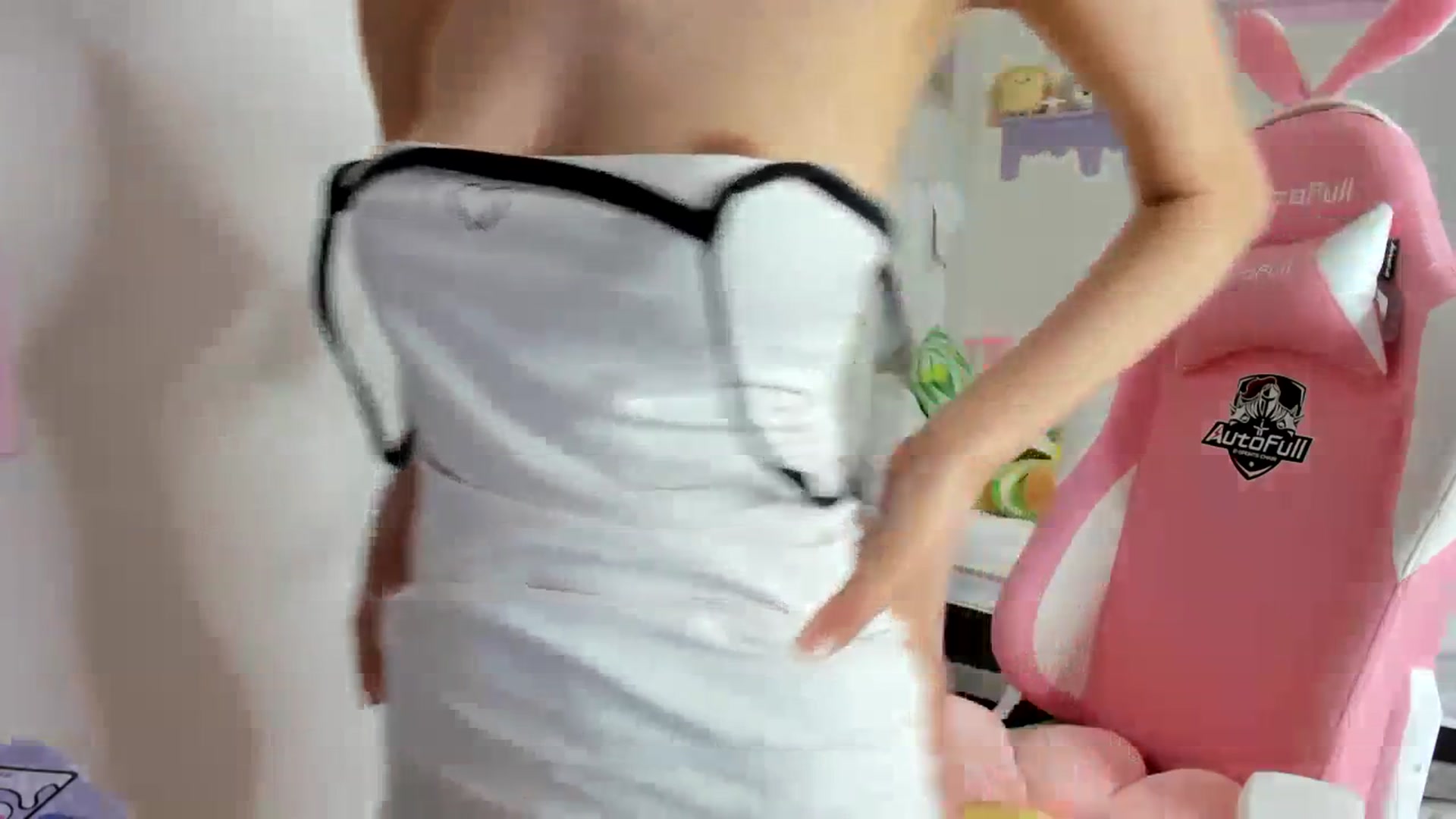 Gallery image thumbnail from Cherrycute666's myfreecams stream on, 09/19/2023, 07:56 image 11 of 20