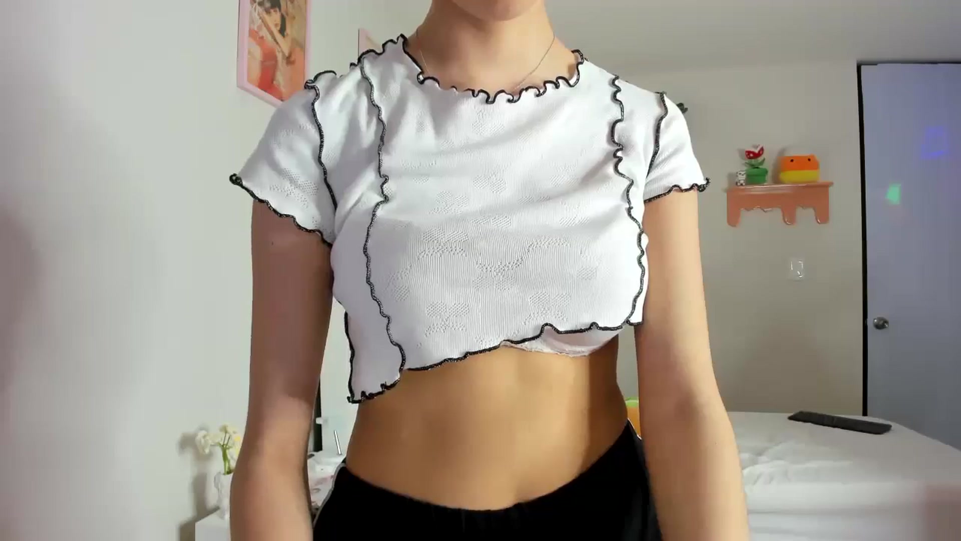 Gallery image thumbnail from Cherrycute666's myfreecams stream on, 09/20/2023, 04:52 image 16 of 20