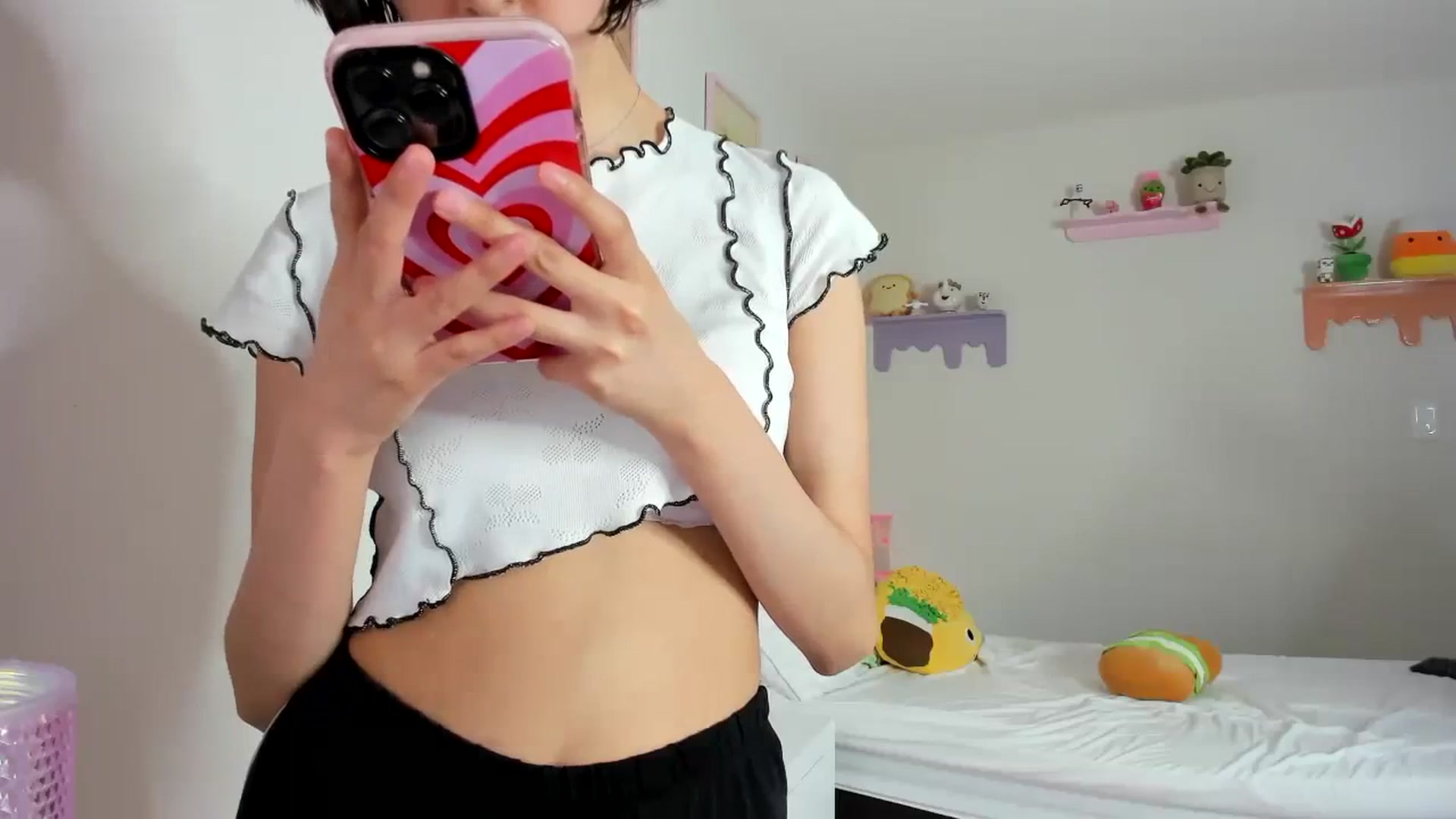 Gallery image thumbnail from Cherrycute666's myfreecams stream on, 09/20/2023, 04:52 image 15 of 20