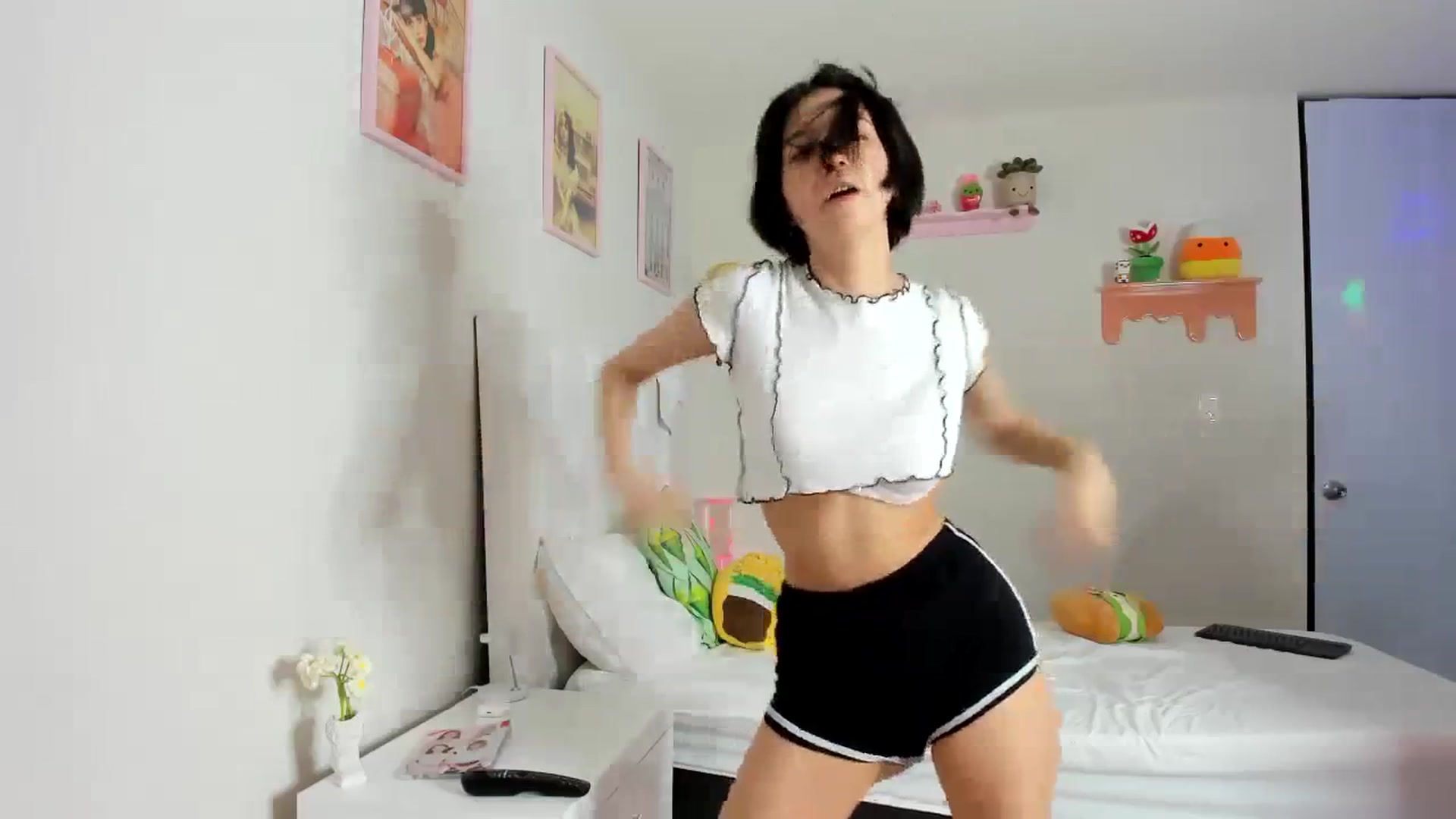 Gallery image thumbnail from Cherrycute666's myfreecams stream on, 09/20/2023, 04:52 image 19 of 20