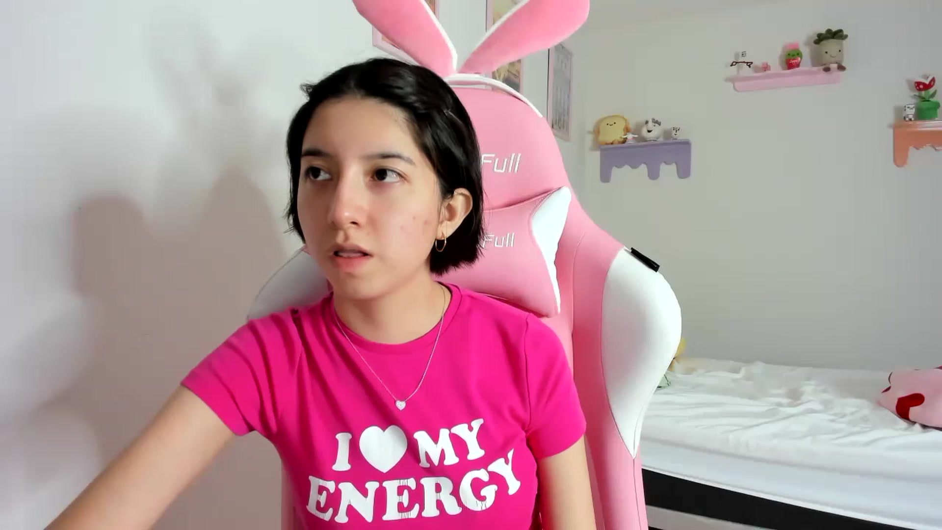 Gallery image thumbnail from Cherrycute666's myfreecams stream on, 09/20/2023, 07:58 image 7 of 20