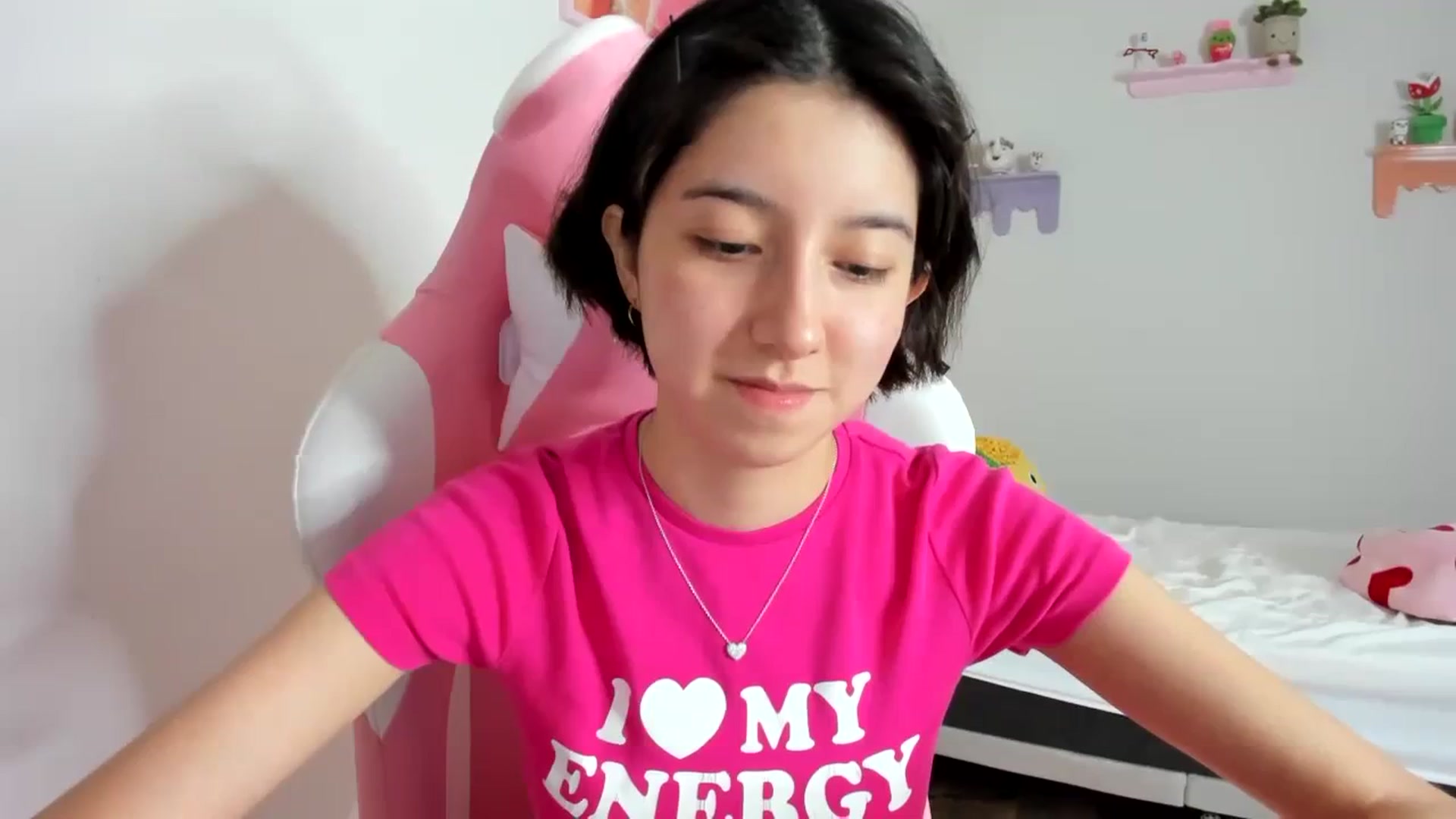 Gallery image thumbnail from Cherrycute666's myfreecams stream on, 09/20/2023, 07:58 image 18 of 20
