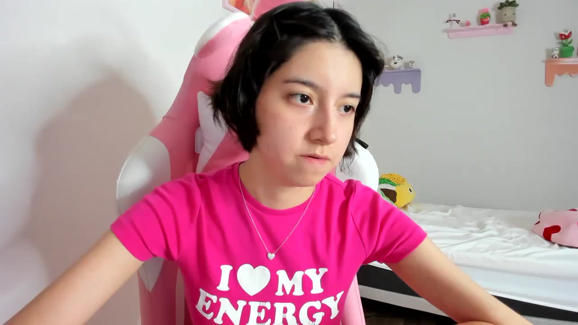 Gallery image thumbnail from Cherrycute666's myfreecams stream on, 09/20/2023, 07:58 image 17 of 20