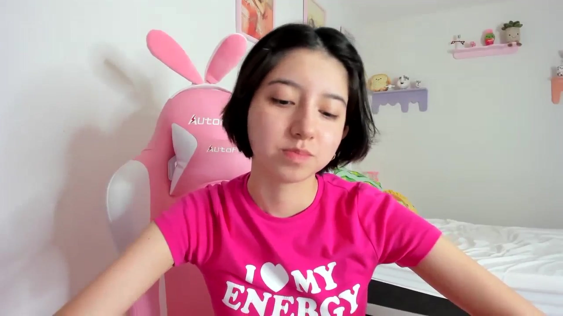 Gallery image thumbnail from Cherrycute666's myfreecams stream on, 09/20/2023, 21:16 image 14 of 20
