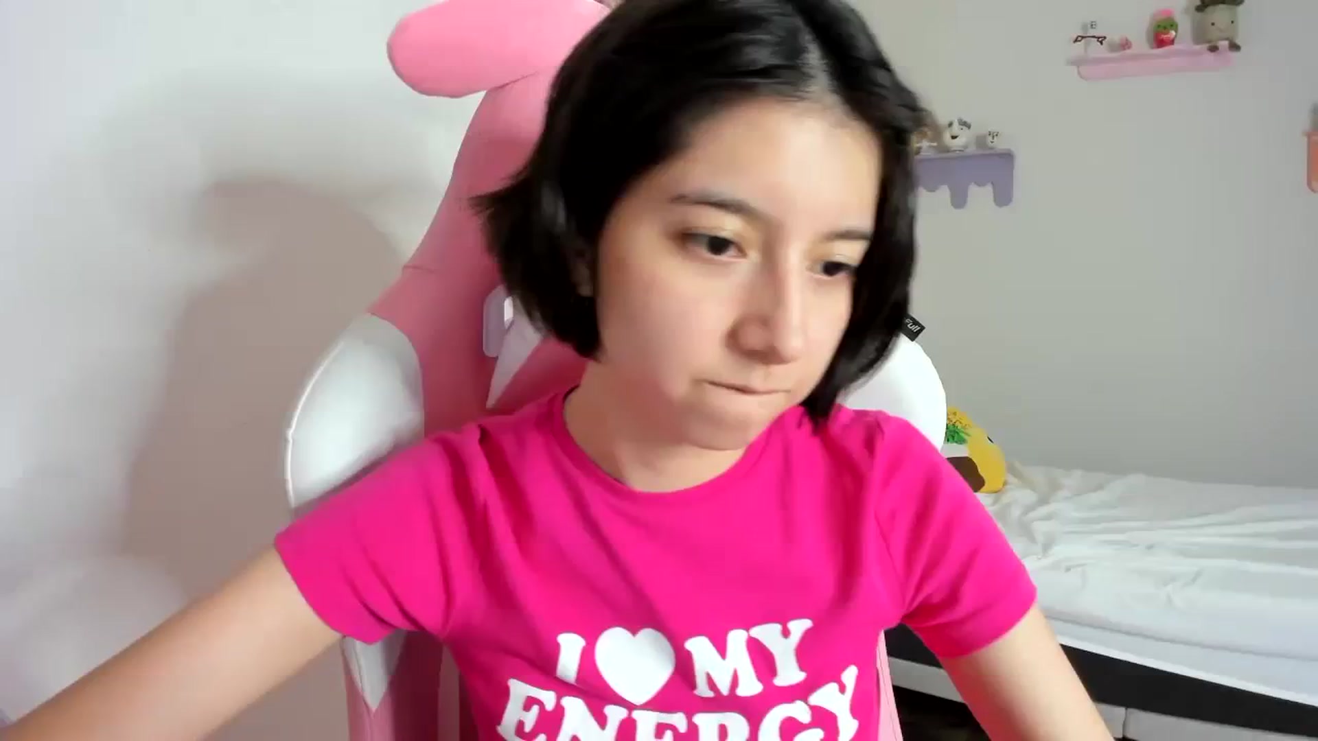 Gallery image thumbnail from Cherrycute666's myfreecams stream on, 09/21/2023, 05:38 image 1 of 20