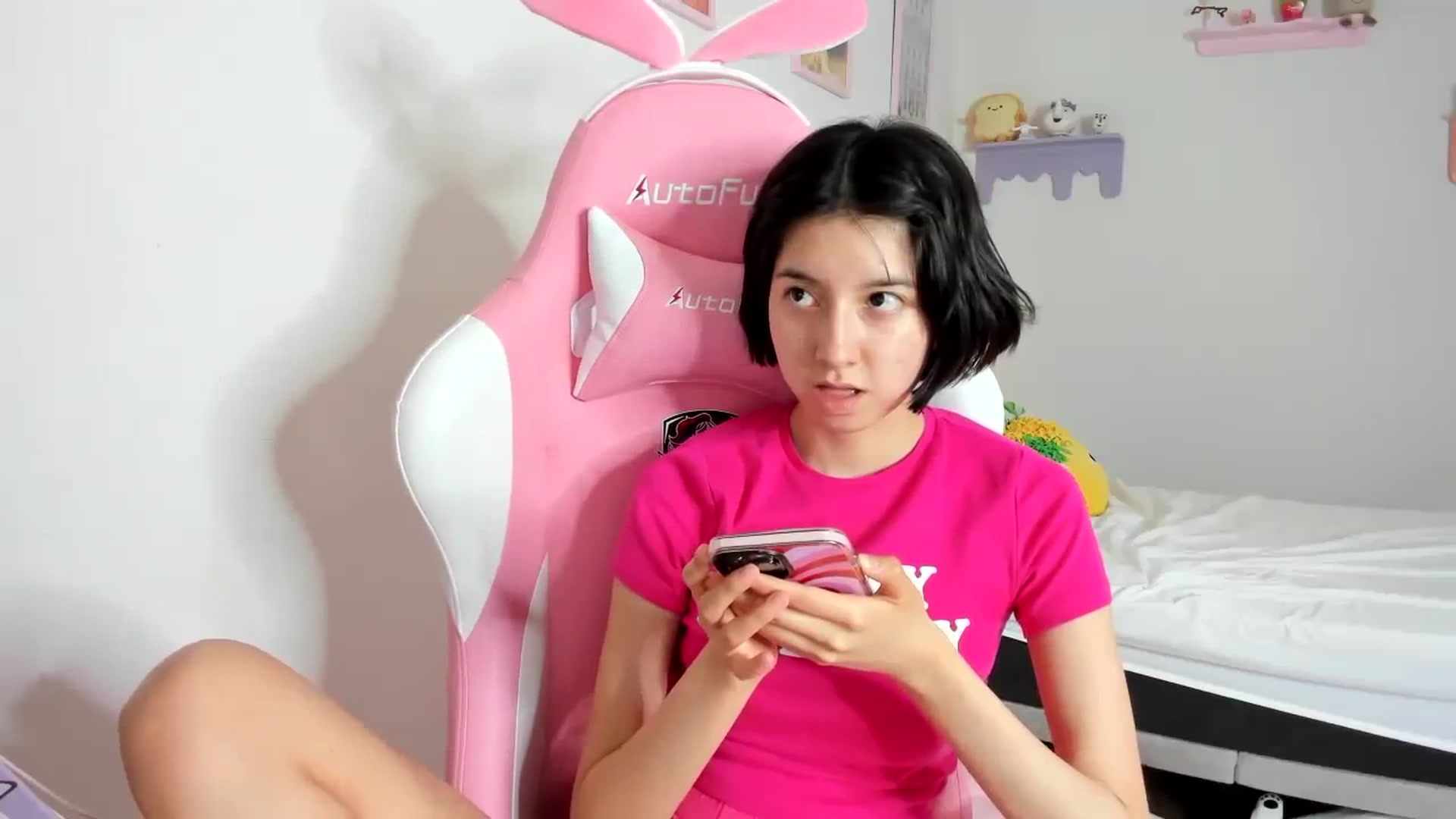 Gallery image thumbnail from Cherrycute666's myfreecams stream on, 09/21/2023, 05:38 image 11 of 20