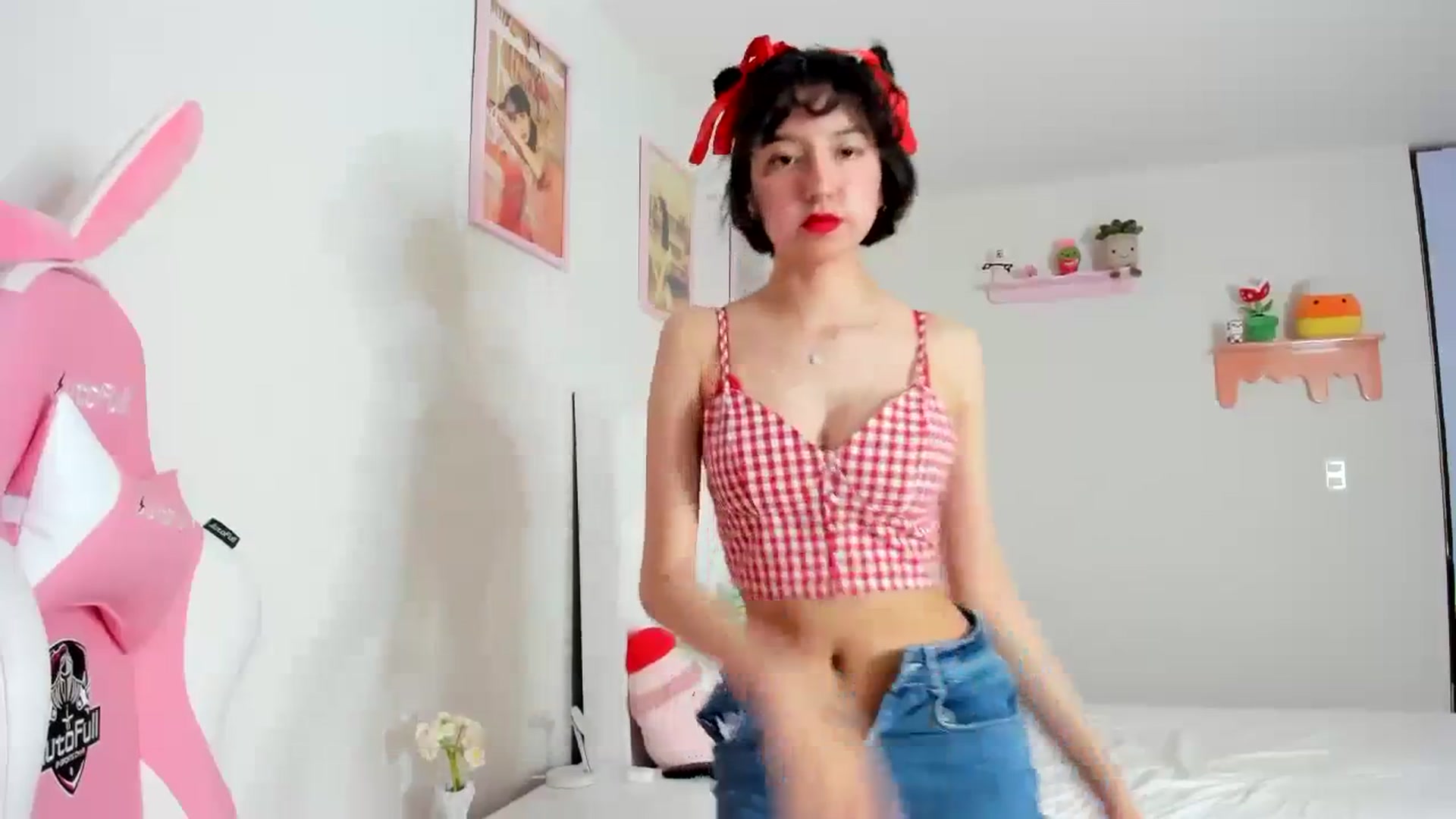 Gallery image thumbnail from Cherrycute666's myfreecams stream on, 09/22/2023, 22:16 image 19 of 20