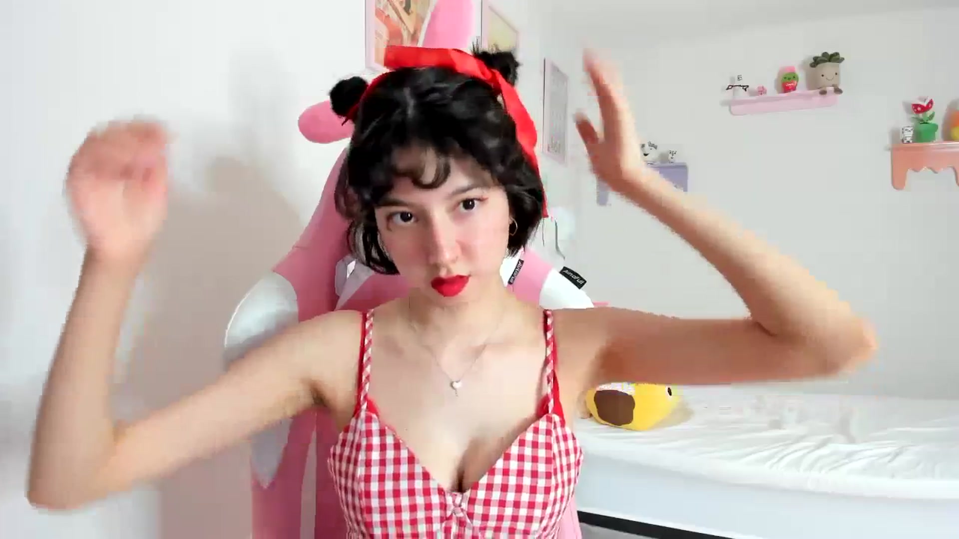 Gallery image thumbnail from Cherrycute666's myfreecams stream on, 09/22/2023, 22:16 image 6 of 20
