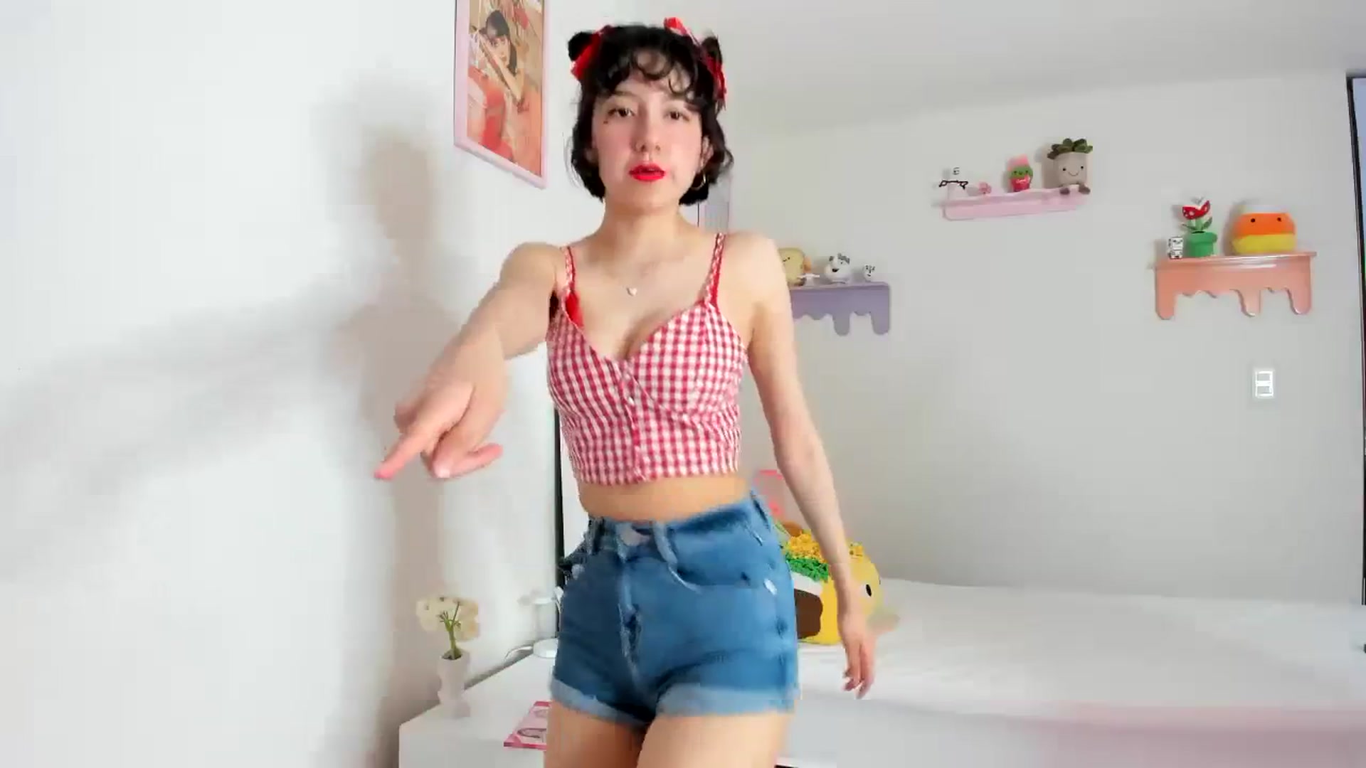 Gallery image thumbnail from Cherrycute666's myfreecams stream on, 09/22/2023, 22:32 image 8 of 20