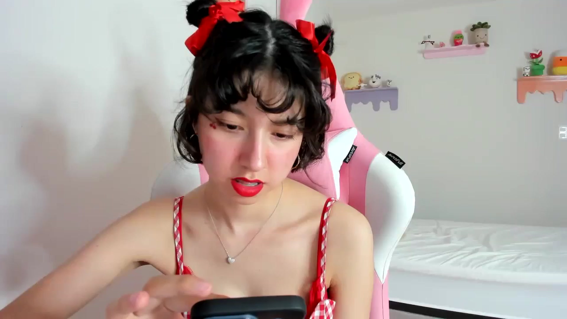 Gallery image thumbnail from Cherrycute666's myfreecams stream on, 09/23/2023, 24:03 image 3 of 20