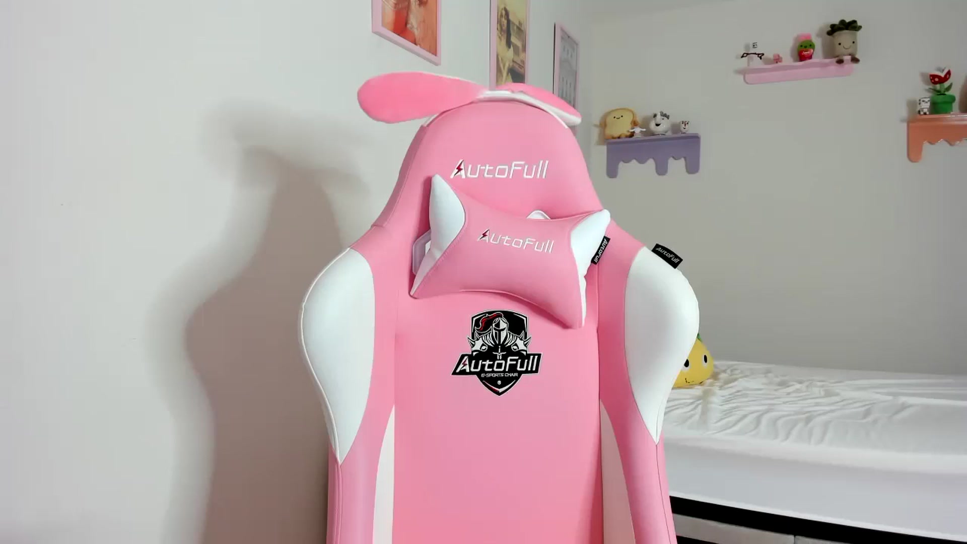 Gallery image thumbnail from Cherrycute666's myfreecams stream on, 09/23/2023, 01:11 image 9 of 20