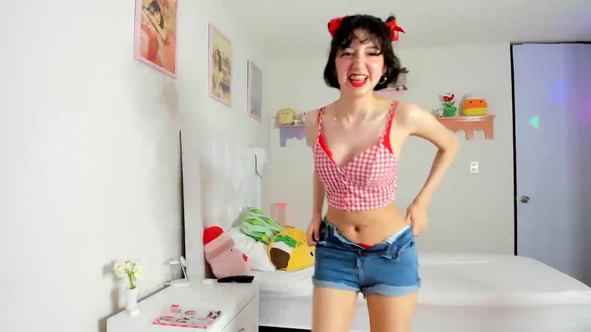 Gallery image thumbnail from Cherrycute666's myfreecams stream on, 09/23/2023, 02:47 image 13 of 20