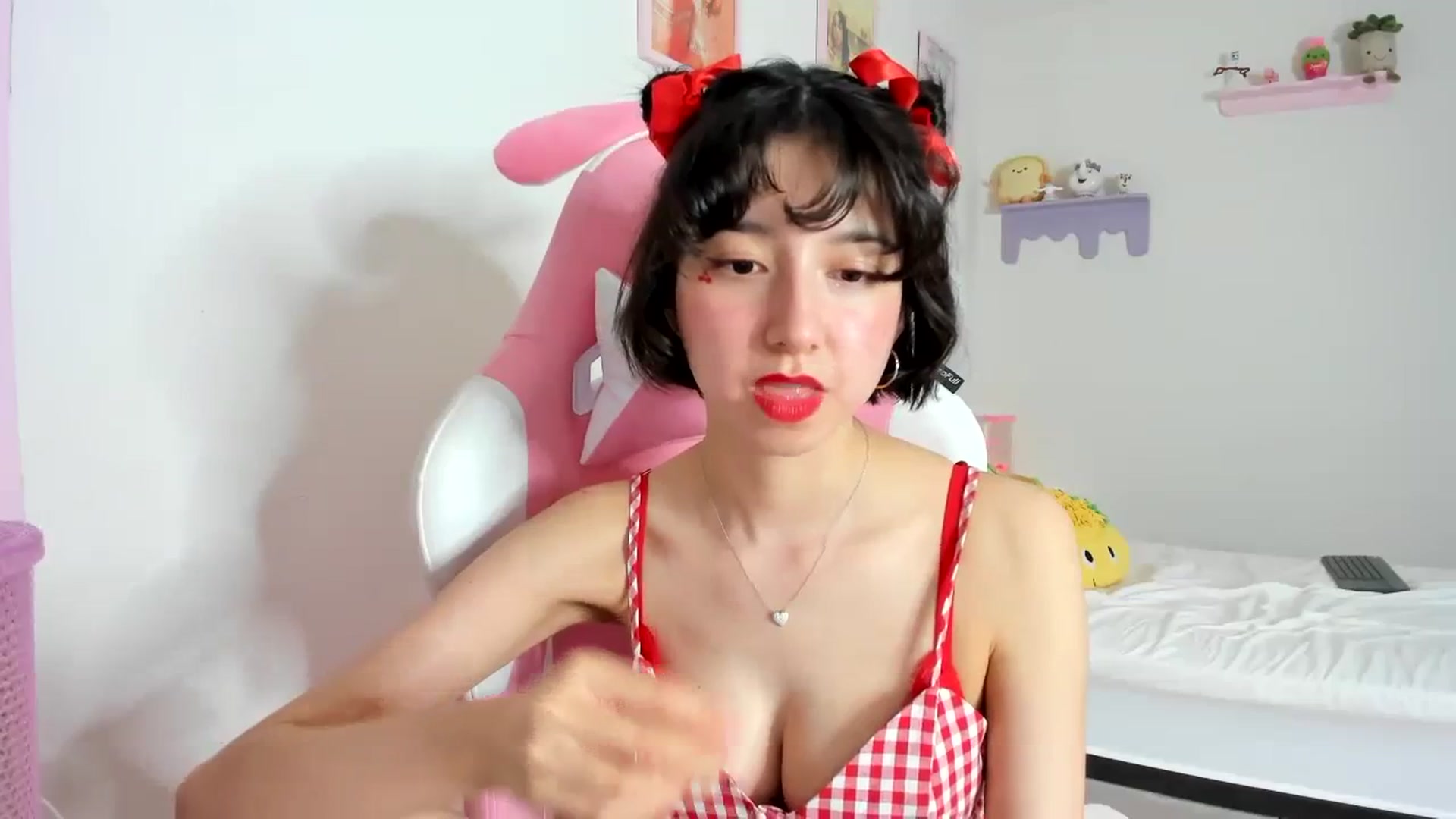Gallery image thumbnail from Cherrycute666's myfreecams stream on, 09/23/2023, 04:27 image 15 of 20