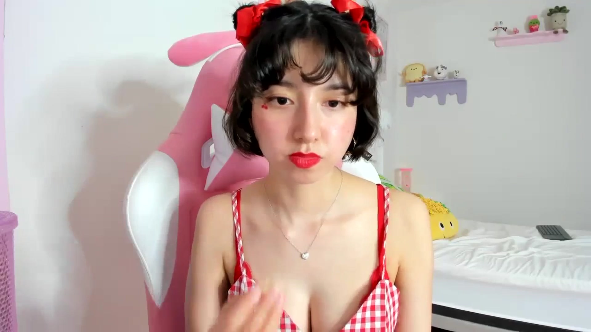 Gallery image thumbnail from Cherrycute666's myfreecams stream on, 09/23/2023, 04:27 image 10 of 20