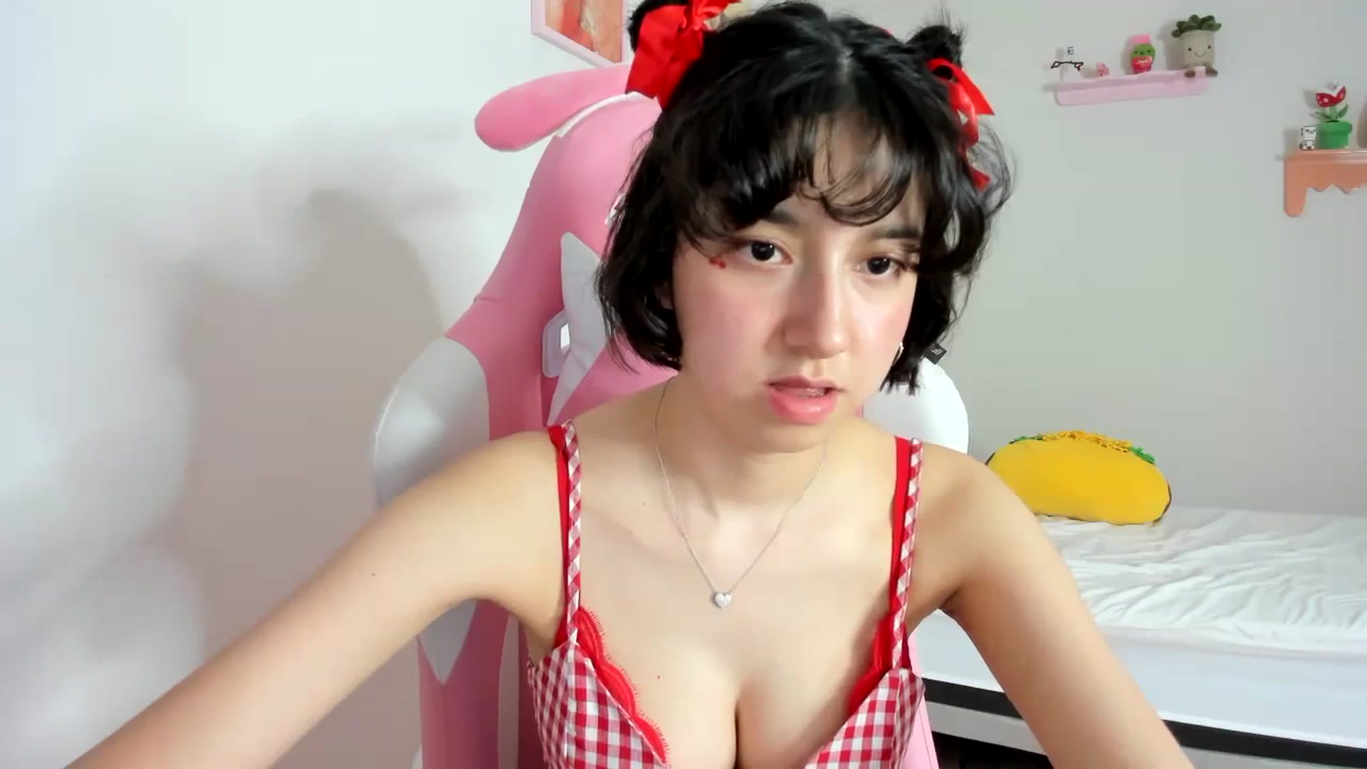 Gallery image thumbnail from Cherrycute666's myfreecams stream on, 09/23/2023, 06:50 image 3 of 20