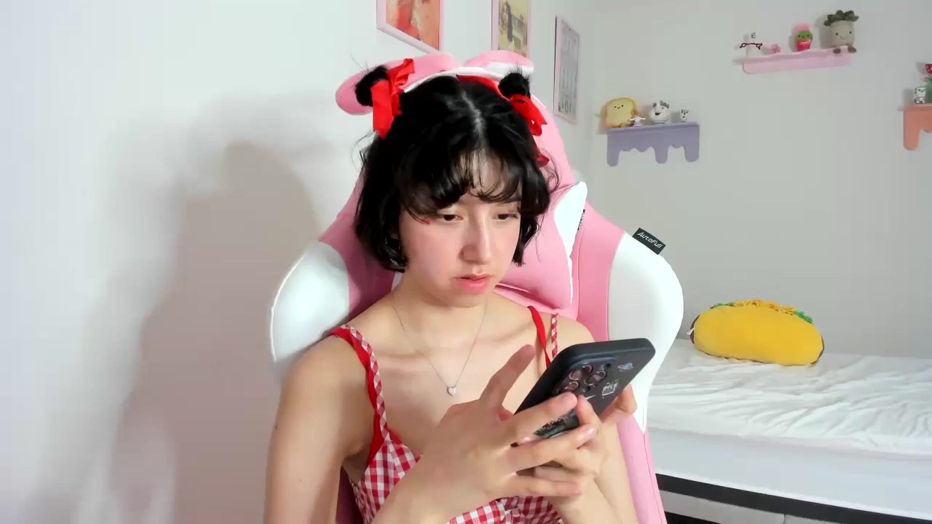 Gallery image thumbnail from Cherrycute666's myfreecams stream on, 09/23/2023, 10:56 image 1 of 20