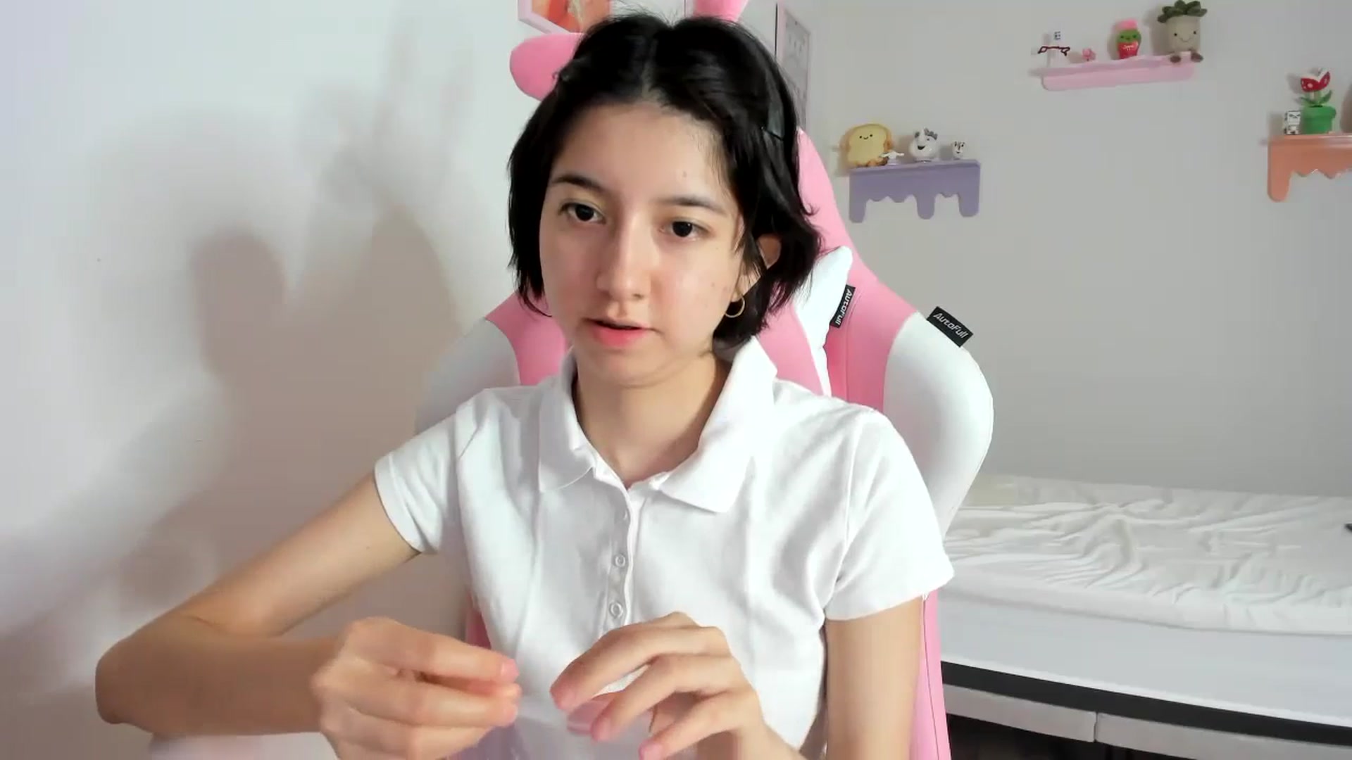 Gallery image thumbnail from Cherrycute666's myfreecams stream on, 09/24/2023, 01:34 image 19 of 20