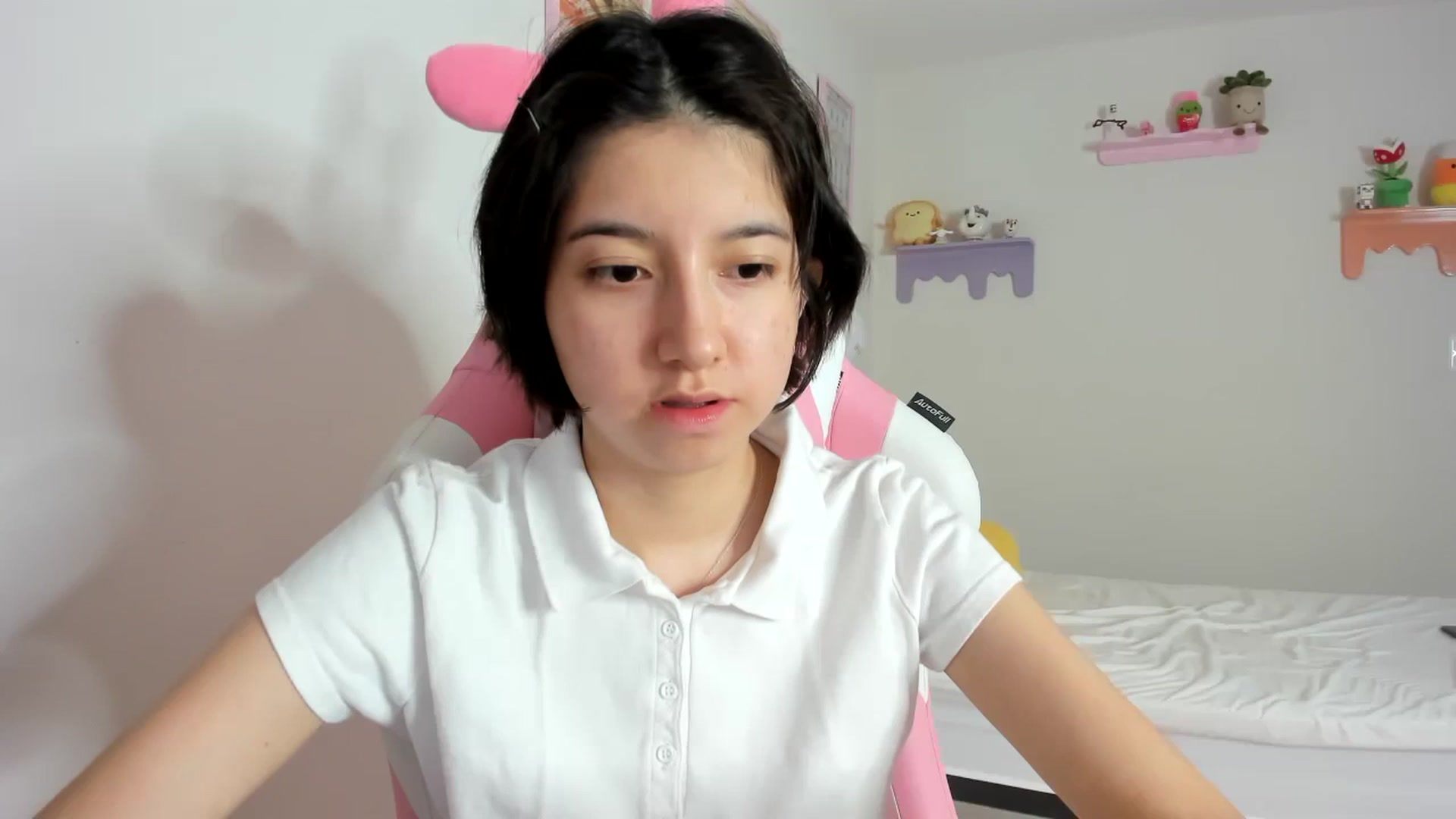 Gallery image thumbnail from Cherrycute666's myfreecams stream on, 09/24/2023, 01:34 image 12 of 20