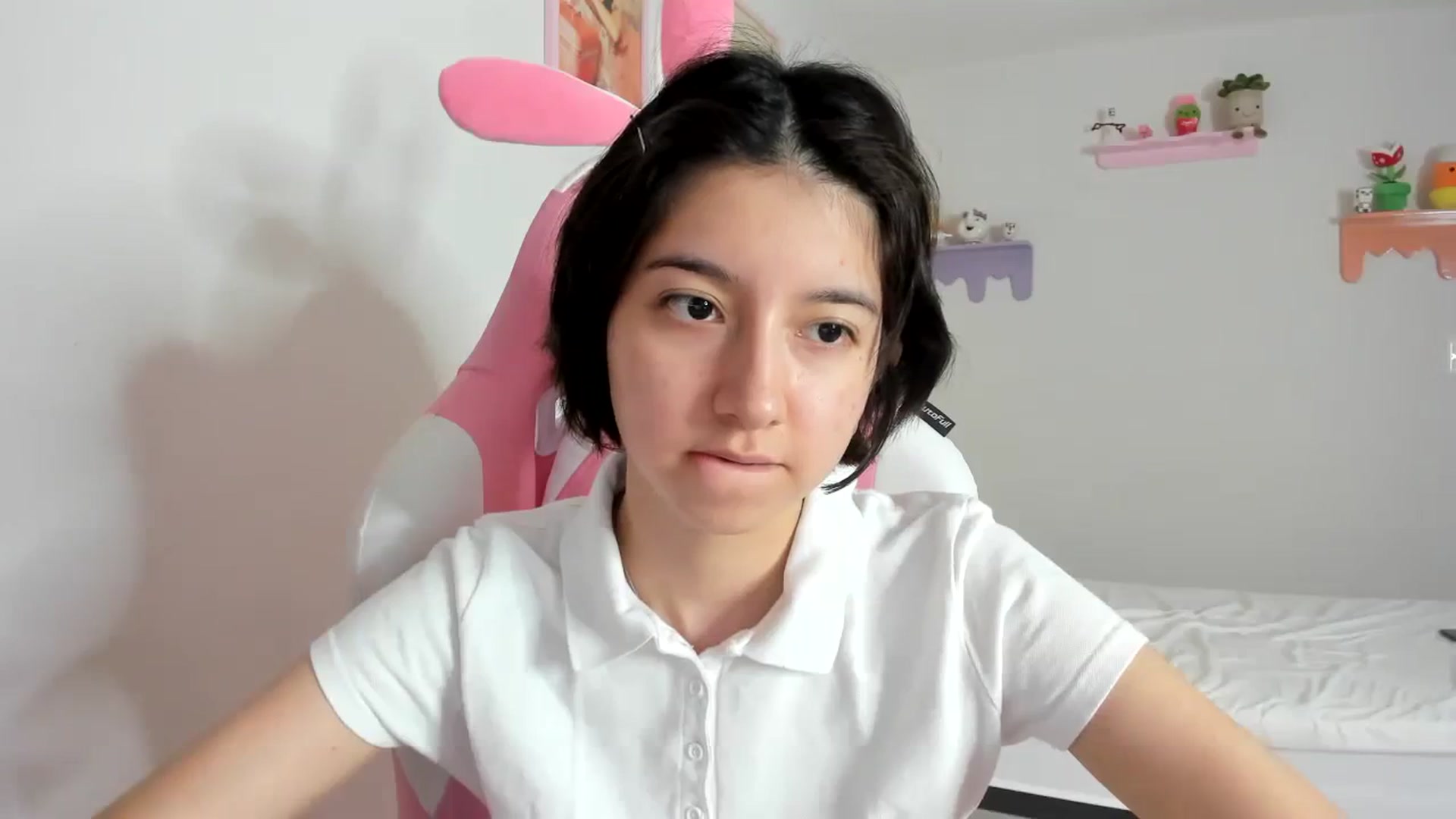 Gallery image thumbnail from Cherrycute666's myfreecams stream on, 09/24/2023, 01:34 image 8 of 20