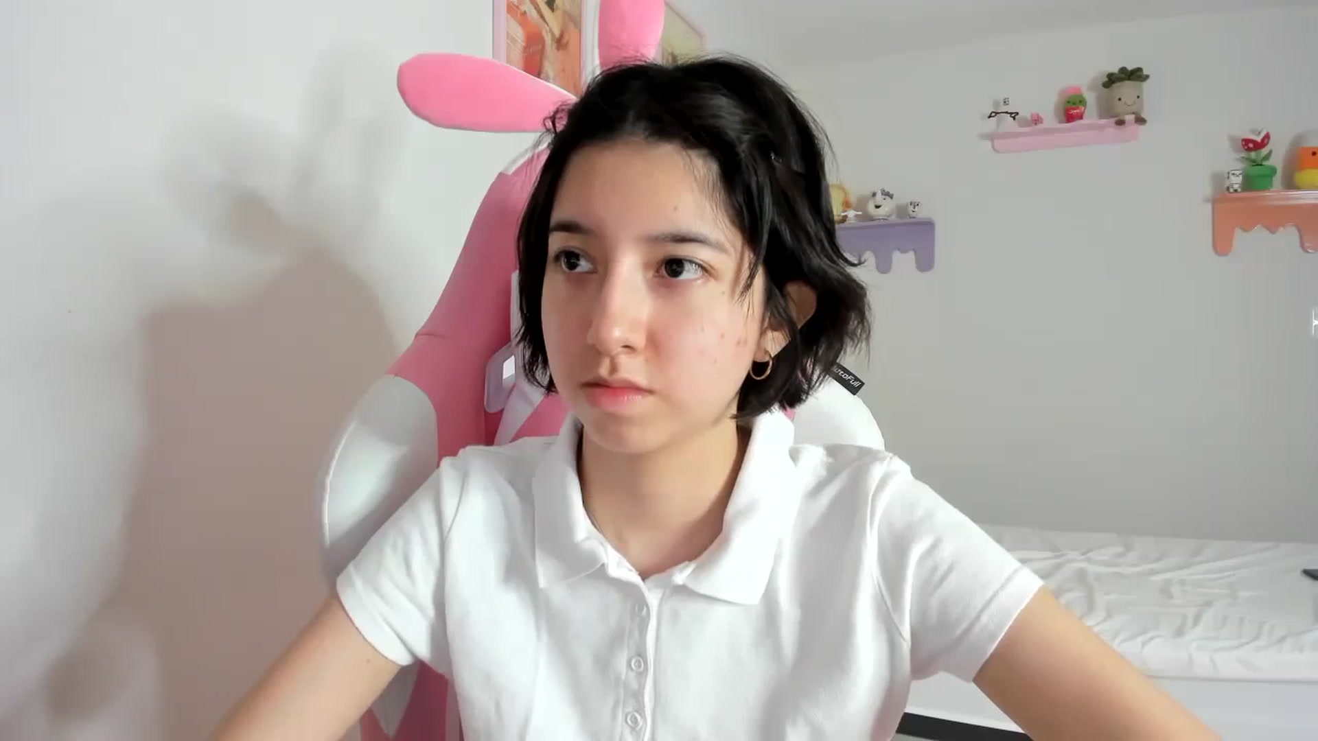 Gallery image thumbnail from Cherrycute666's myfreecams stream on, 09/24/2023, 01:34 image 9 of 20