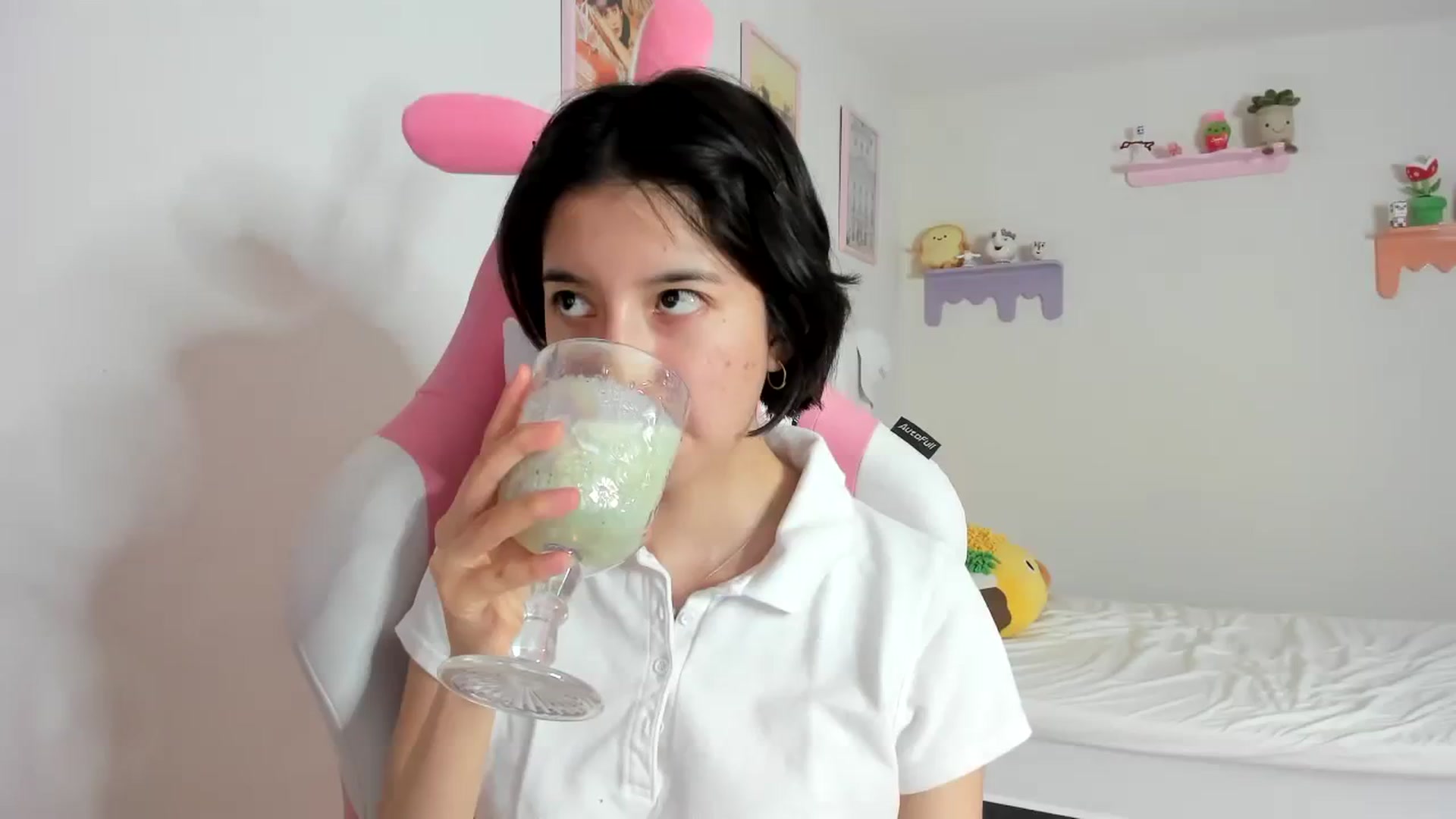 Gallery image thumbnail from Cherrycute666's myfreecams stream on, 09/24/2023, 07:08 image 9 of 20