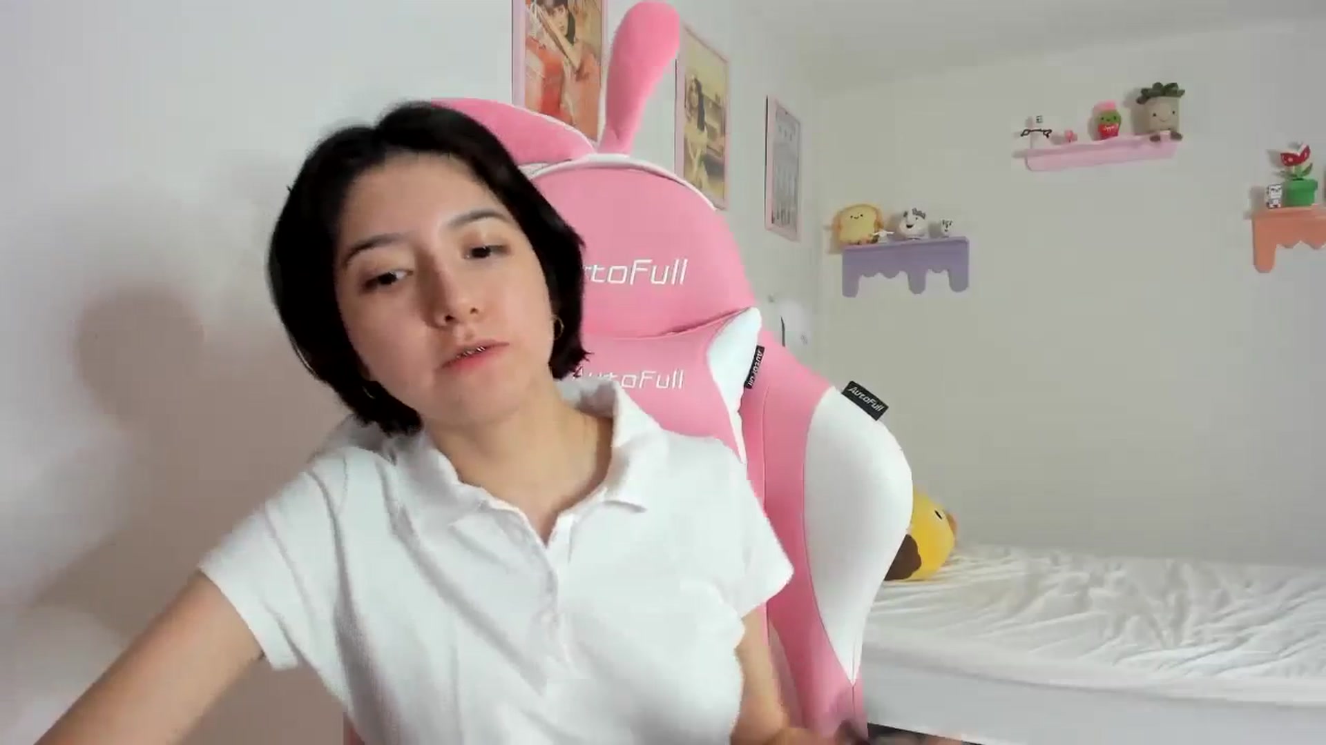 Gallery image thumbnail from Cherrycute666's myfreecams stream on, 09/24/2023, 07:08 image 8 of 20