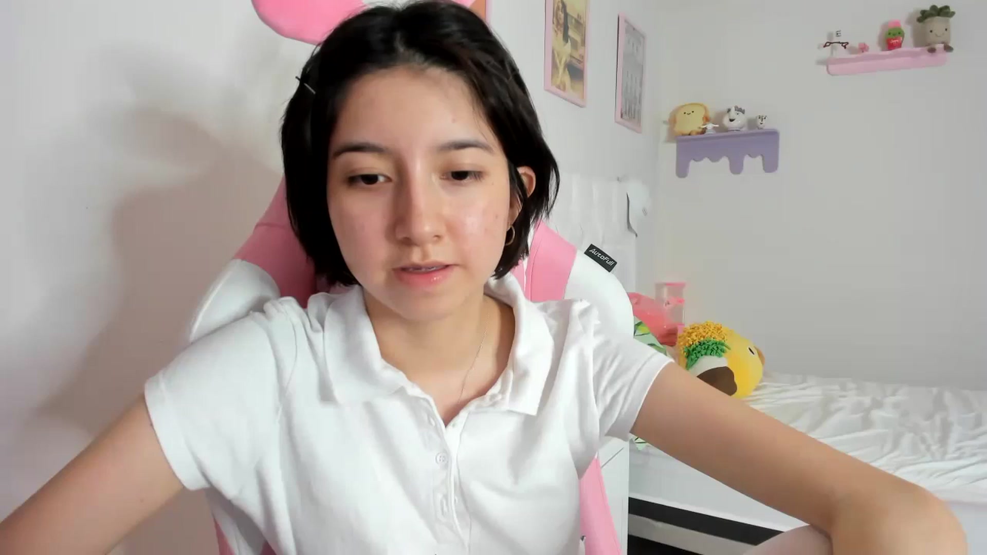 Gallery image thumbnail from Cherrycute666's myfreecams stream on, 09/24/2023, 08:08 image 2 of 20