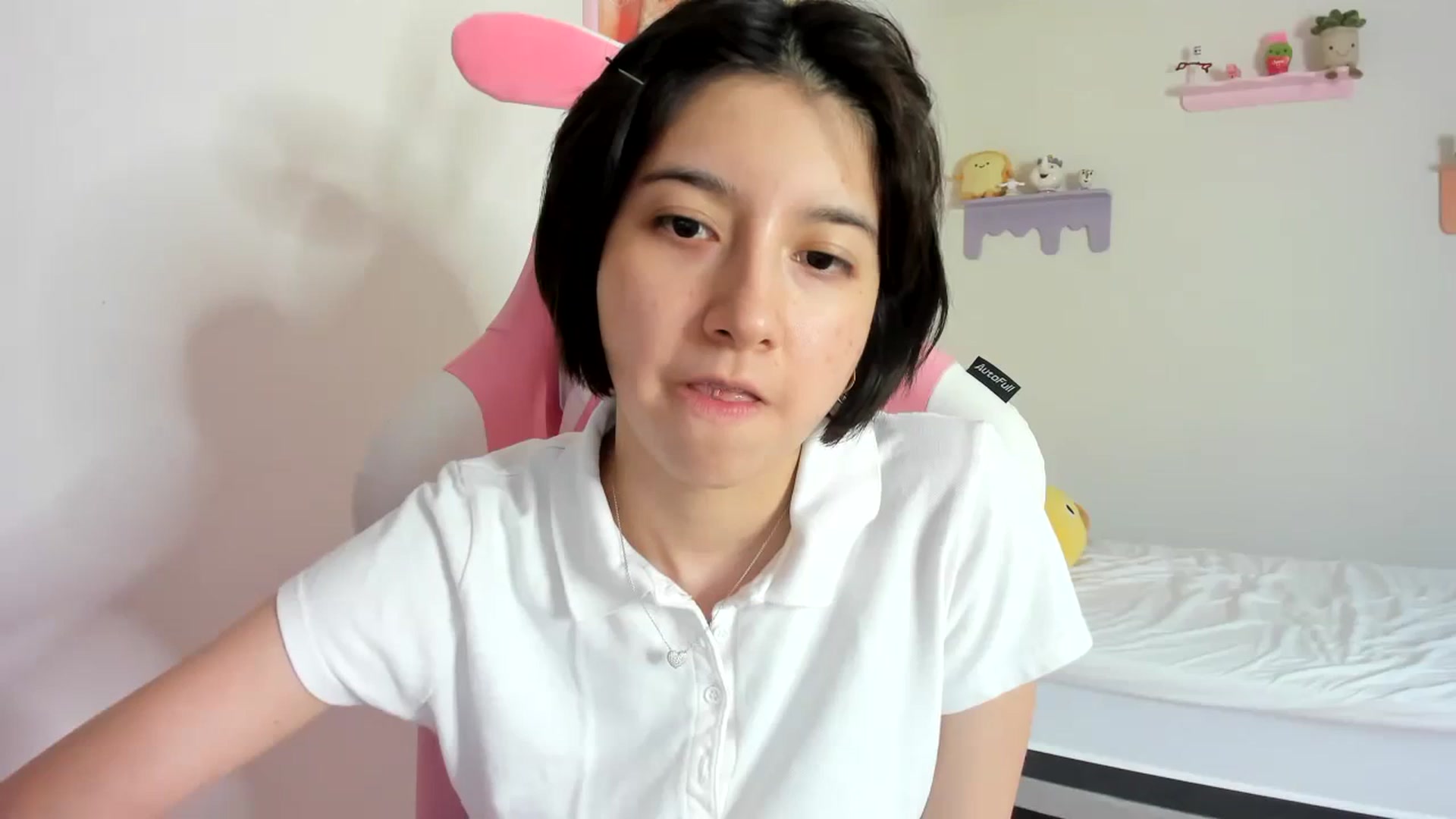 Gallery image thumbnail from Cherrycute666's myfreecams stream on, 09/24/2023, 08:08 image 16 of 20