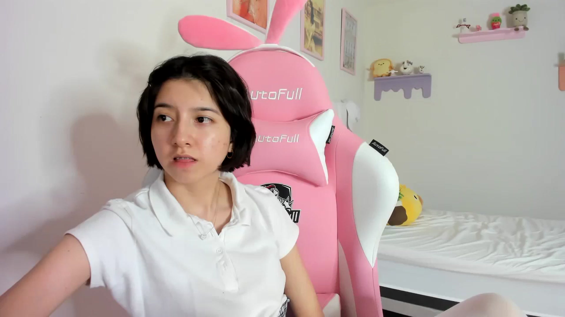 Gallery image thumbnail from Cherrycute666's myfreecams stream on, 09/24/2023, 08:08 image 18 of 20